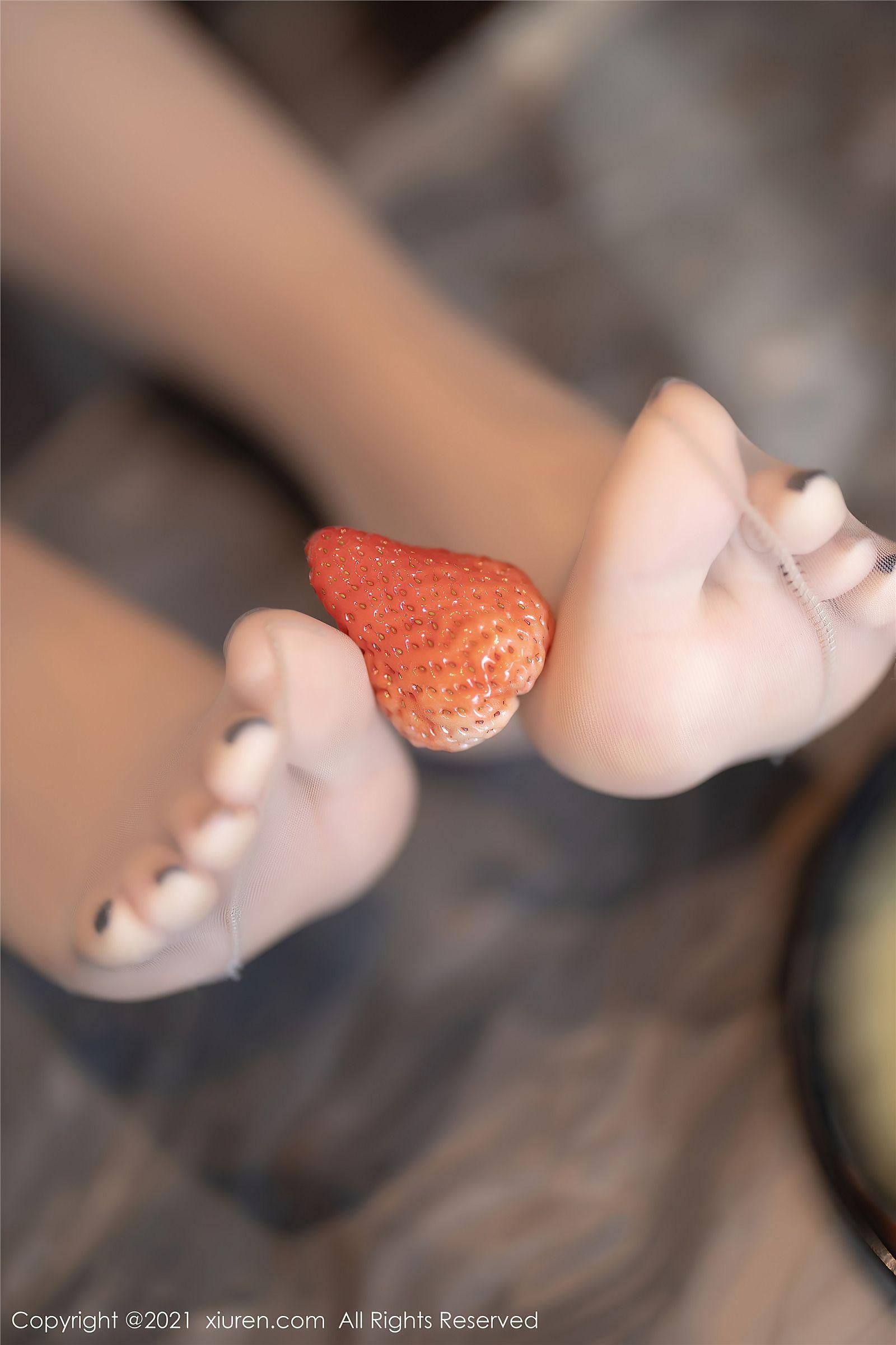 [XIUREN秀人网] 2021.03.25 NO.3245 芝芝Booty_p038