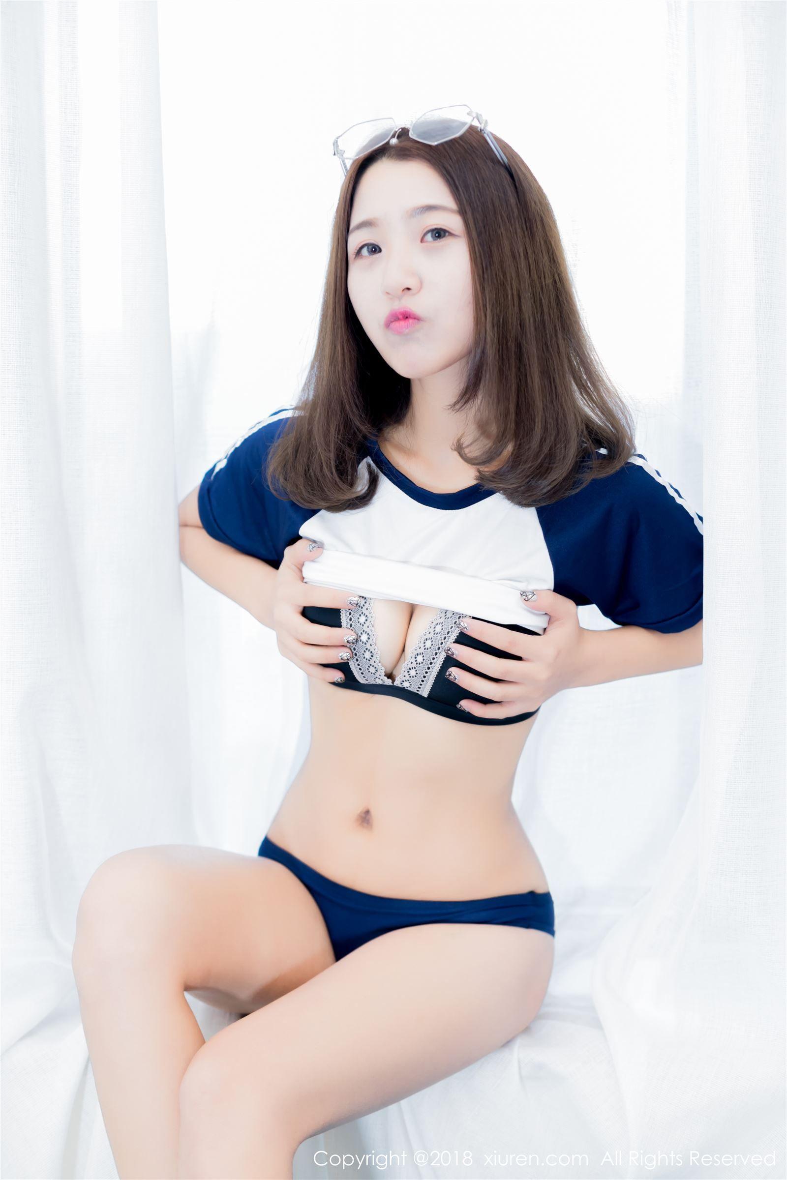 [秀人XIUREN] 2018.04.02 NO.969 七月Julie_p039