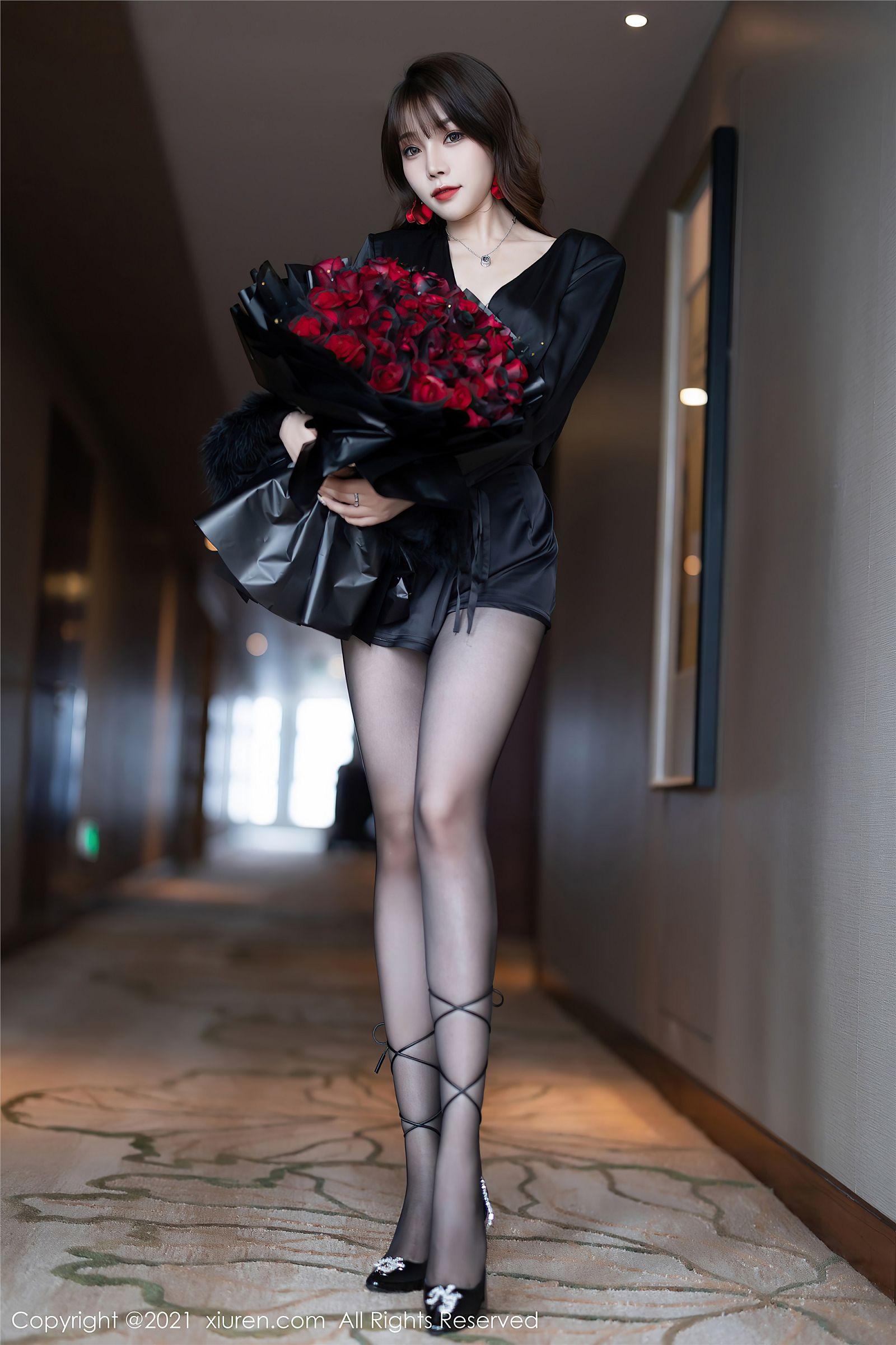 [XIUREN秀人网] 2021.11.11 NO.4205 芝芝Booty_p023