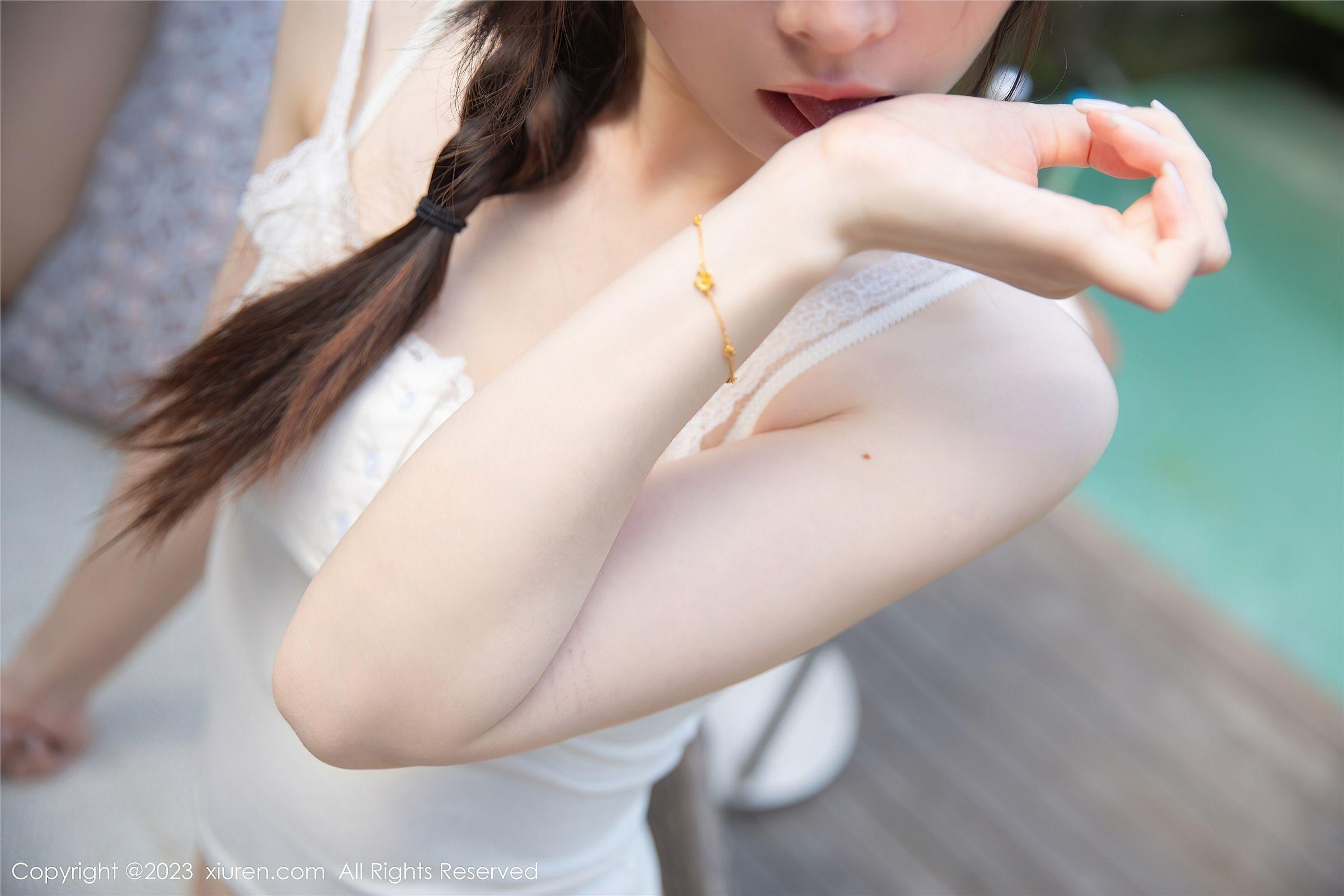 [XIUREN秀人网] 2023.08.11 NO.7221 是小逗逗_p008