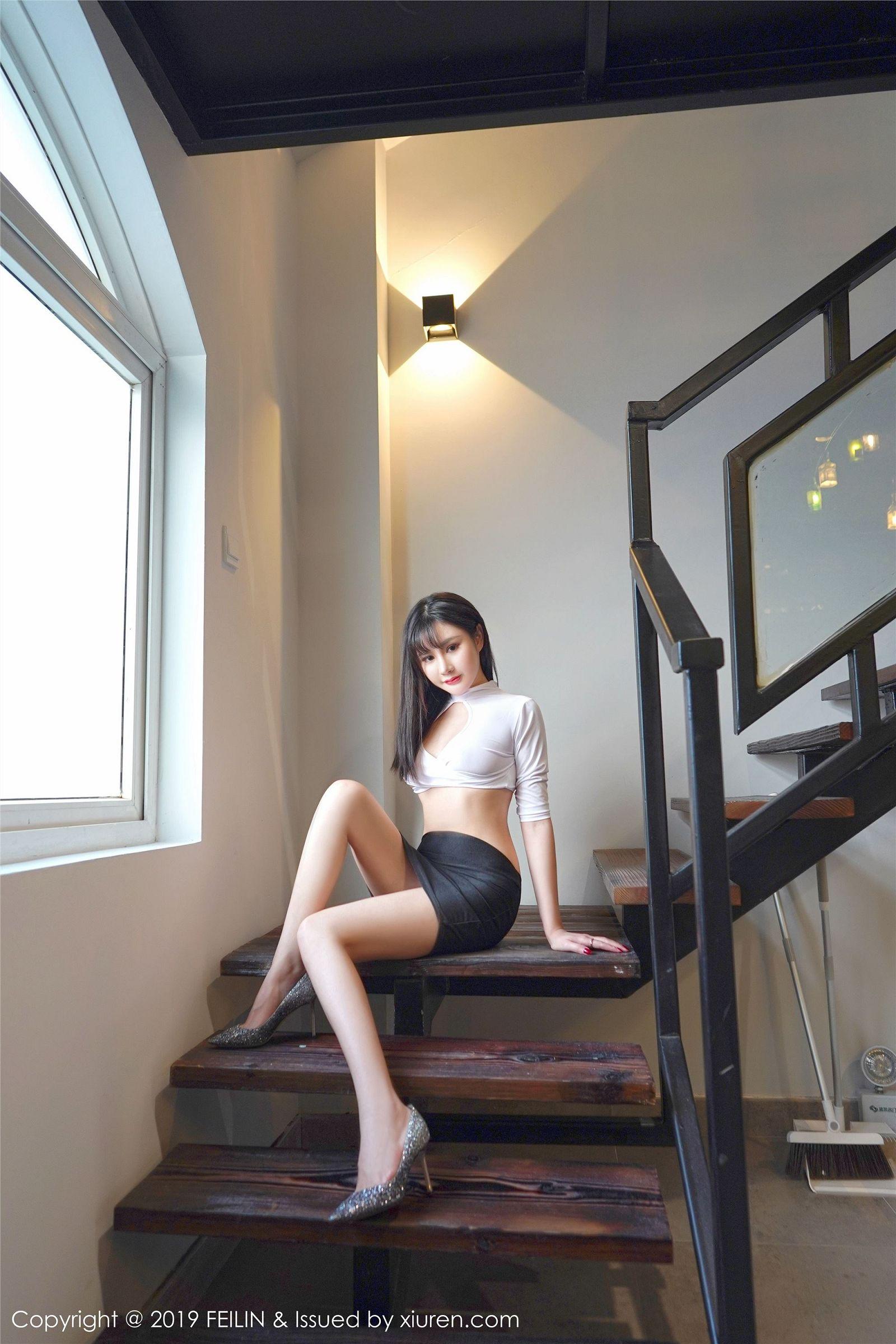[FEILIN嗲囡囡] 2019.10.09 Vol.210 Celina青妍_p002