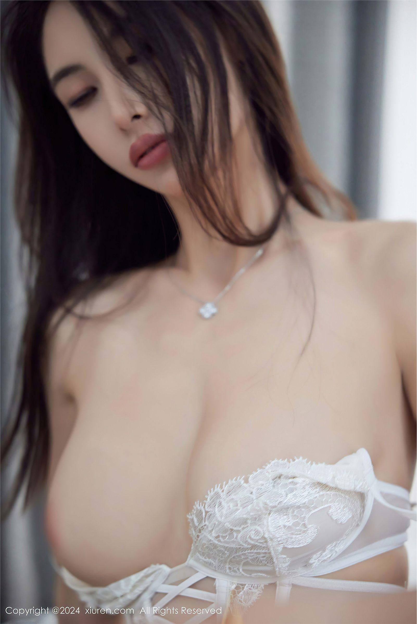 [XIUREN秀人网] 2024.11.25 NO.9498 lingyu69_p047