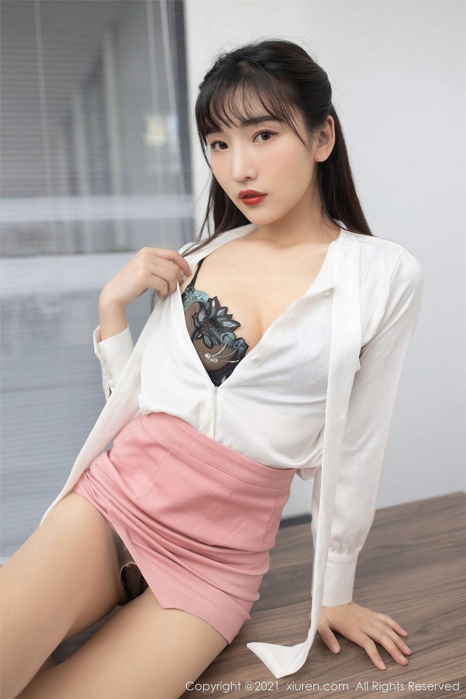 [XIUREN秀人网] 2021.01.21 NO.3030 陆萱萱_p034