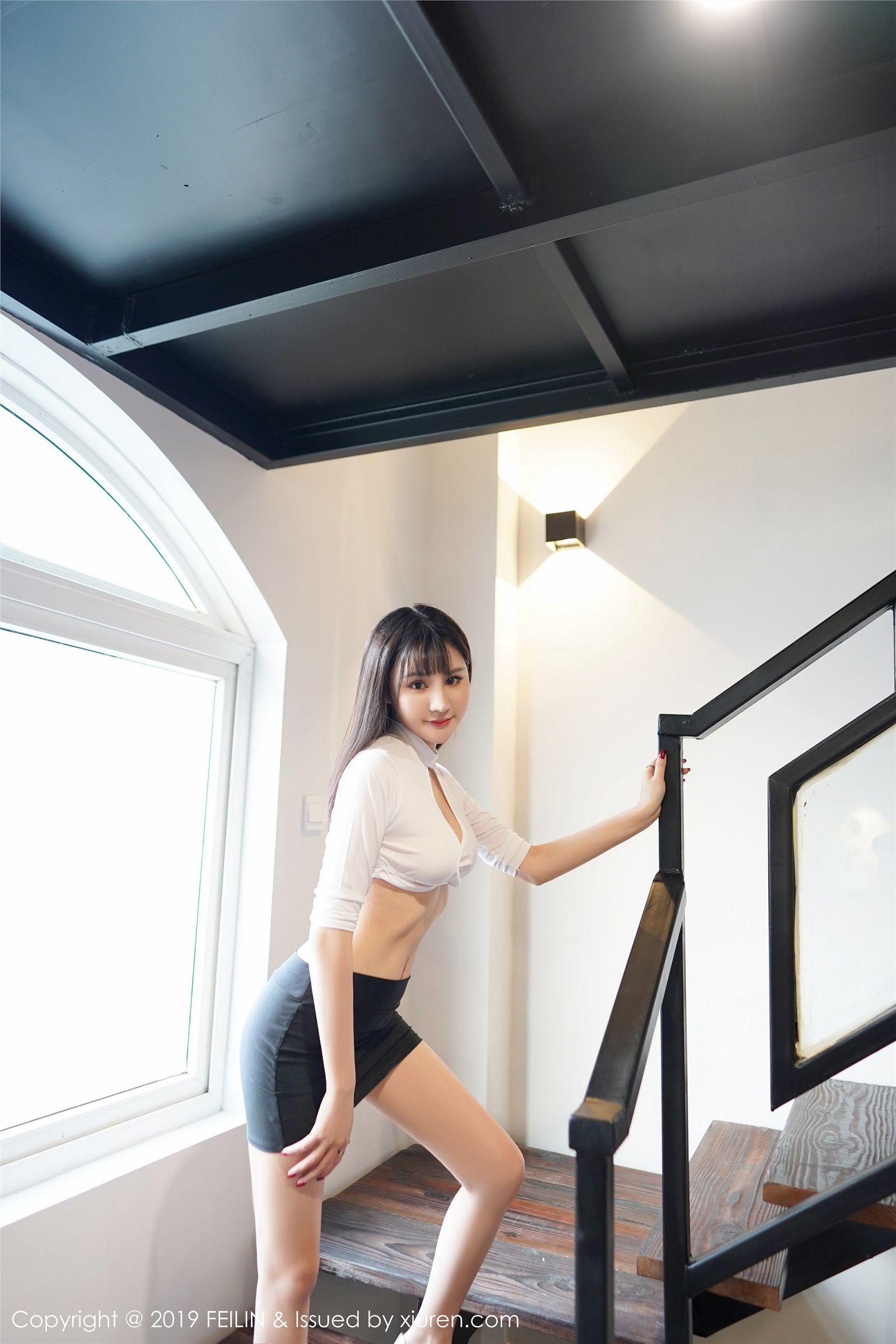[FEILIN嗲囡囡] 2019.10.09 Vol.210 Celina青妍_p001