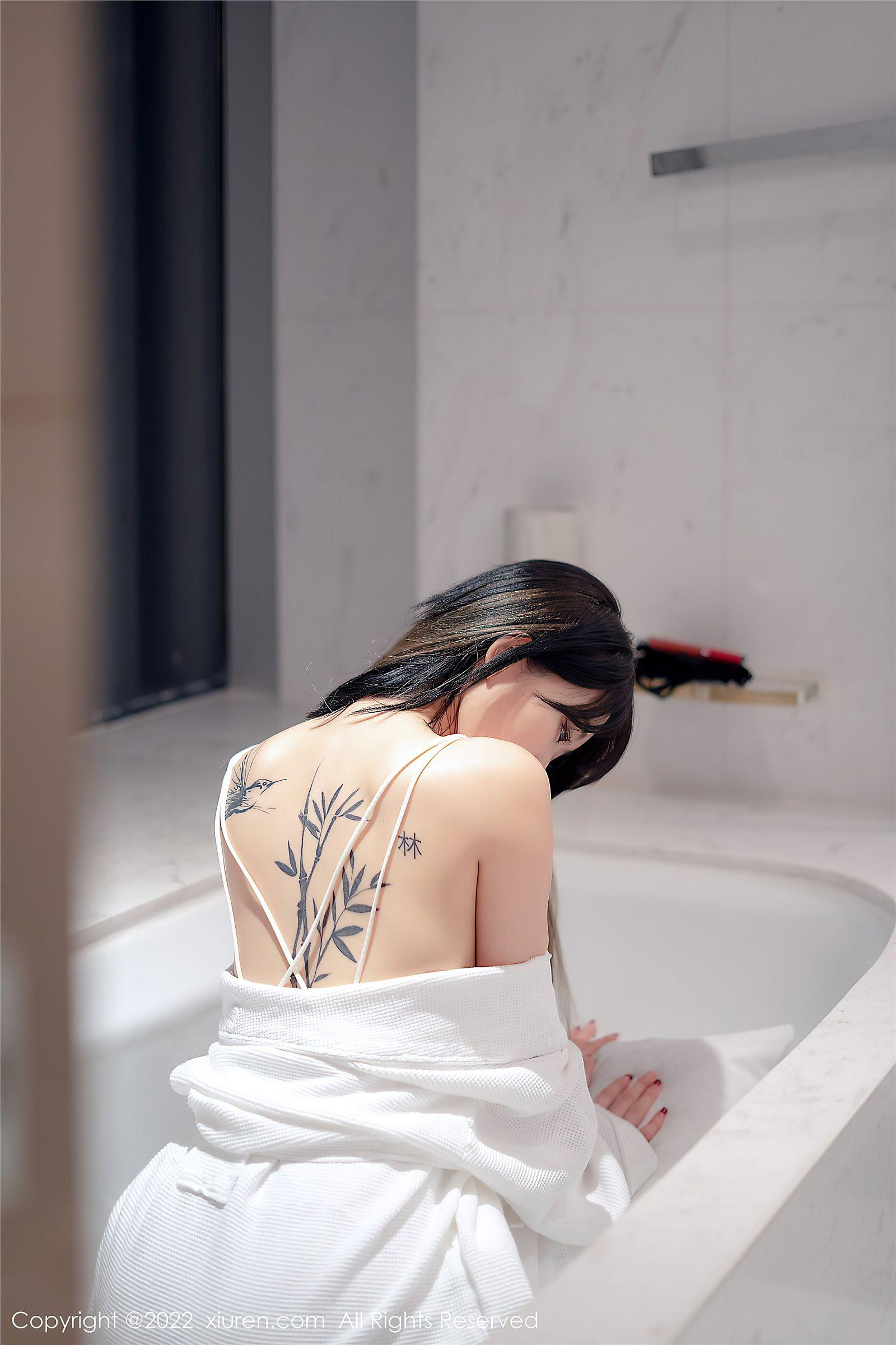 [XIUREN秀人网] 2022.02.21 NO.4611 奶瓶_p049