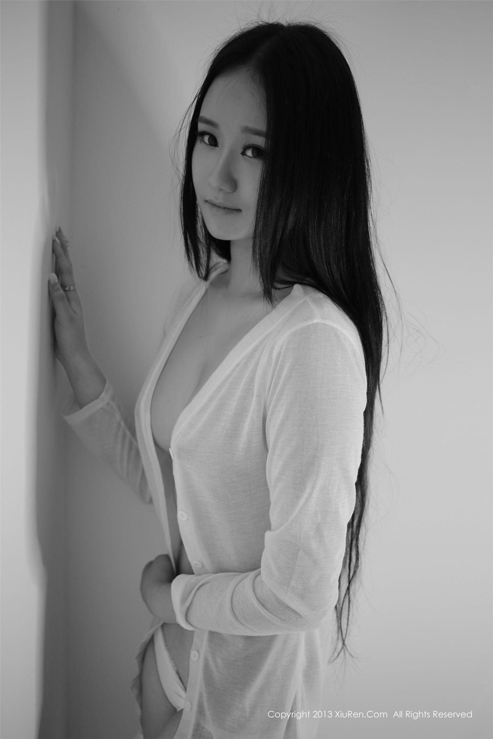 [秀人XIUREN] 2013.09.10 NO.008 胡琦Seven_p023
