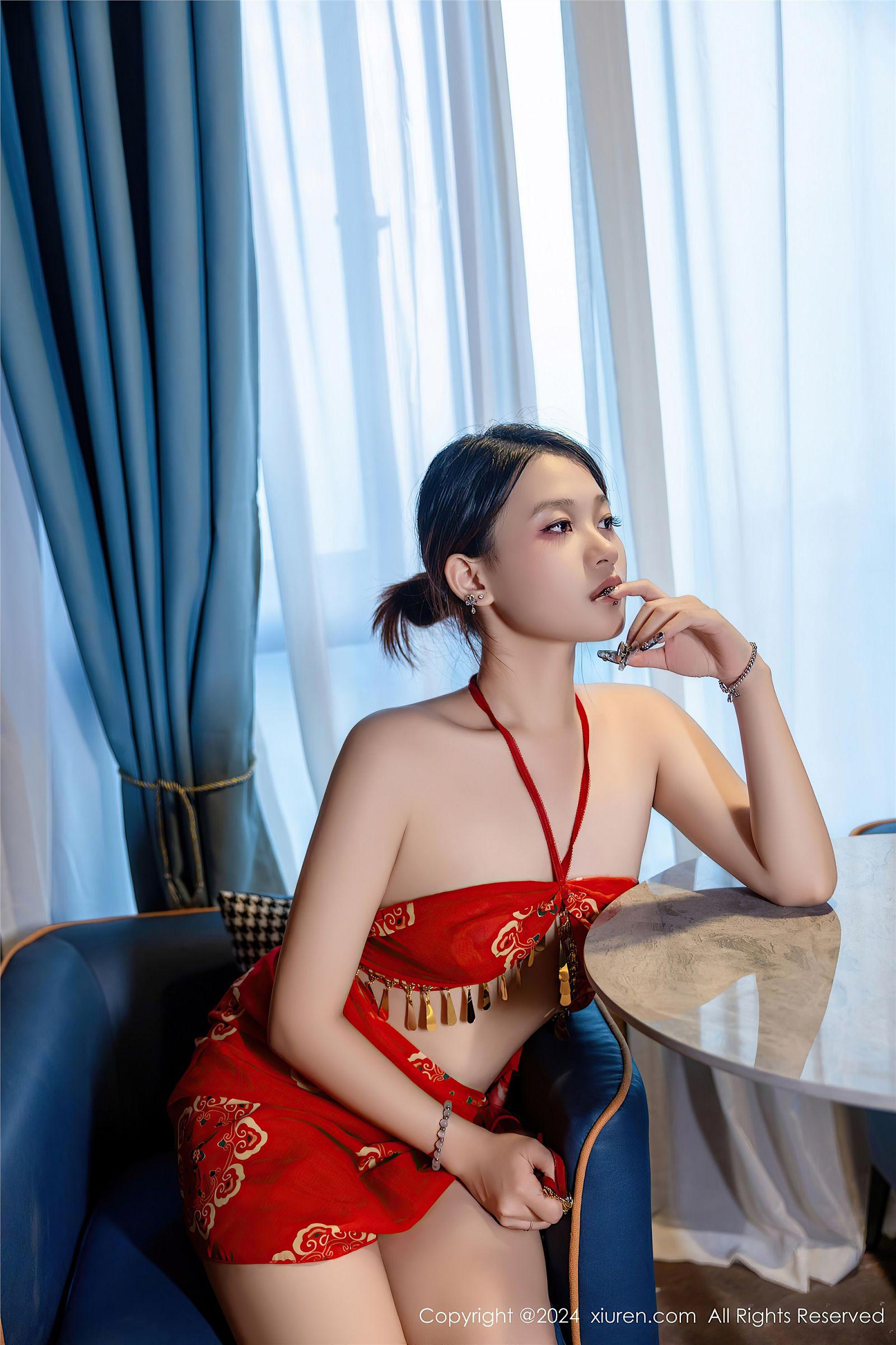 [XIUREN秀人网] 2024.10.22 NO.9323 吴婷婉_p016