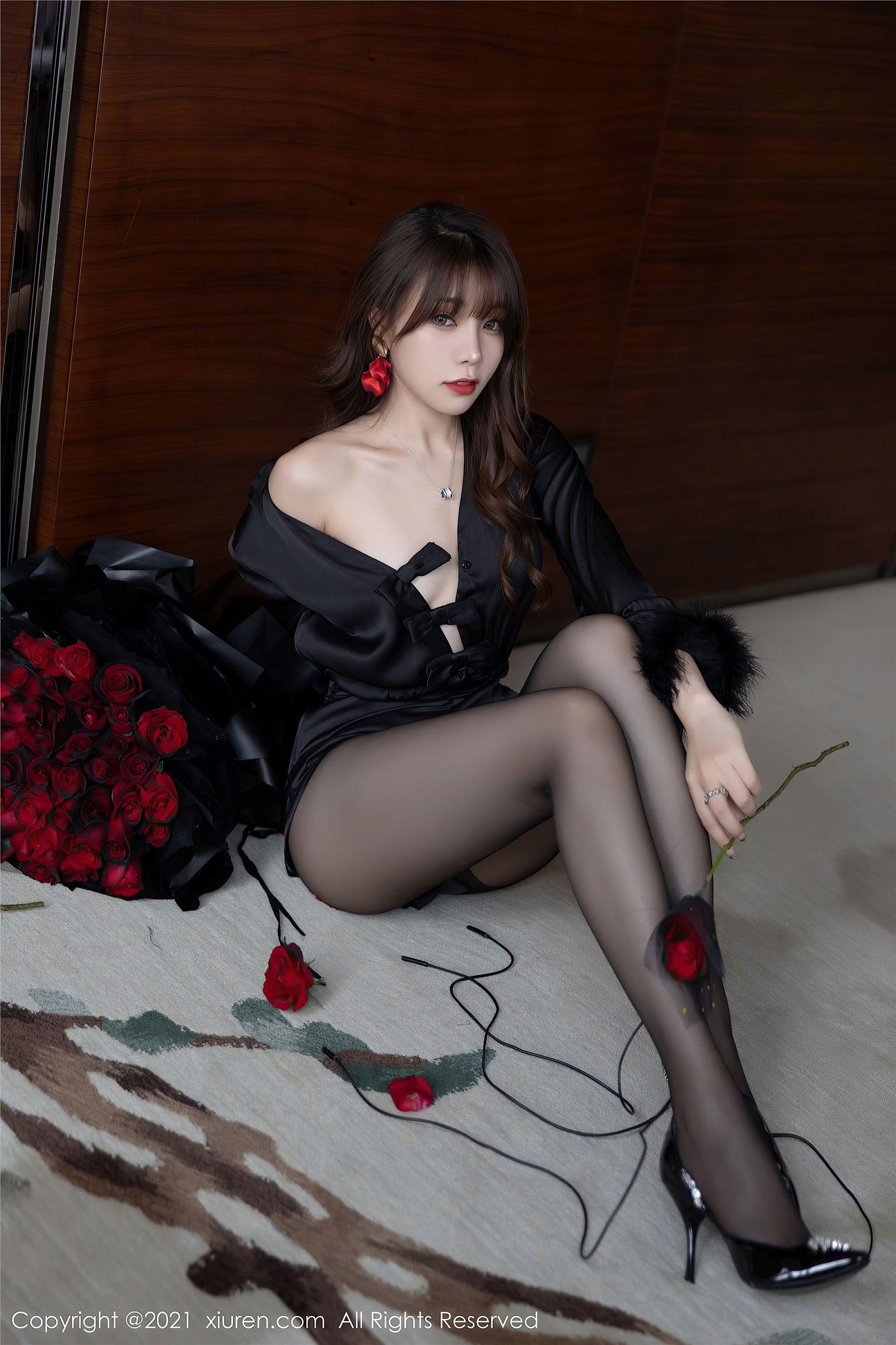 [XIUREN秀人网] 2021.11.11 NO.4205 芝芝Booty_p041