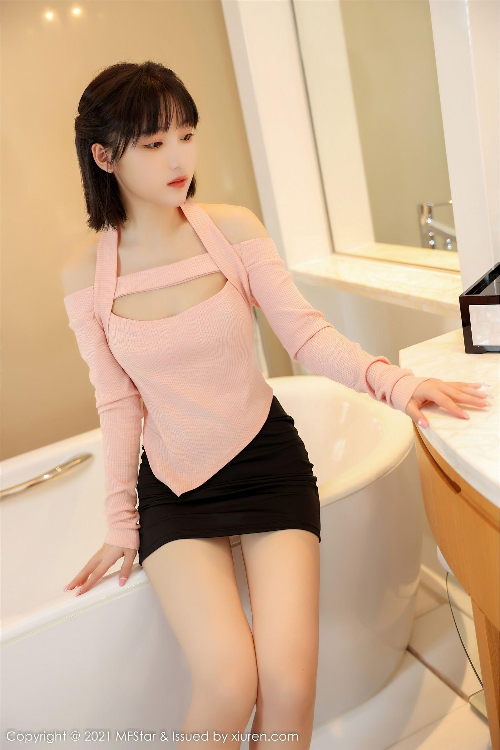 [MFStar模范学院] 2021.12.06 NO.545 甜筒晓彤_p001