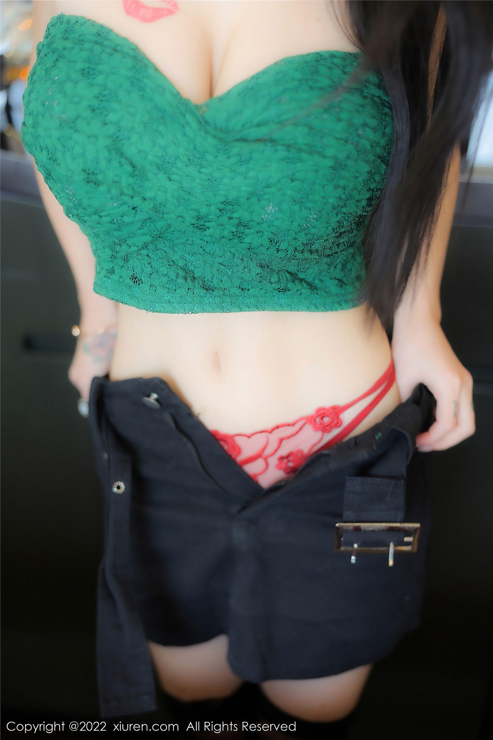[XIUREN秀人网] 2022.08.18 NO.5455 美七Mia_p011