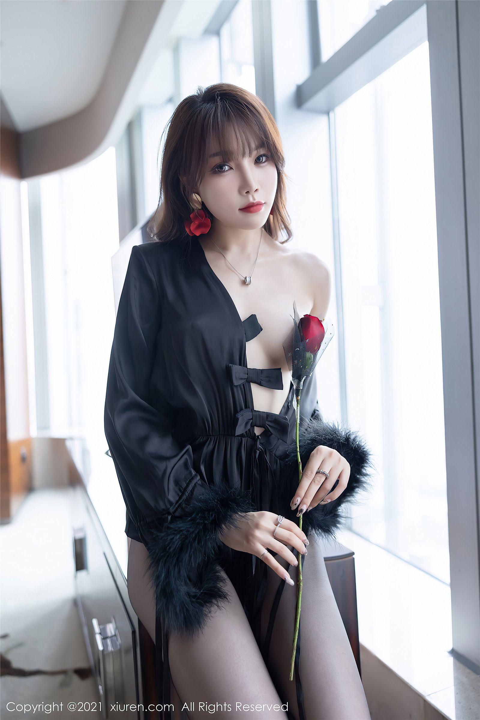 [XIUREN秀人网] 2021.11.11 NO.4205 芝芝Booty_p069
