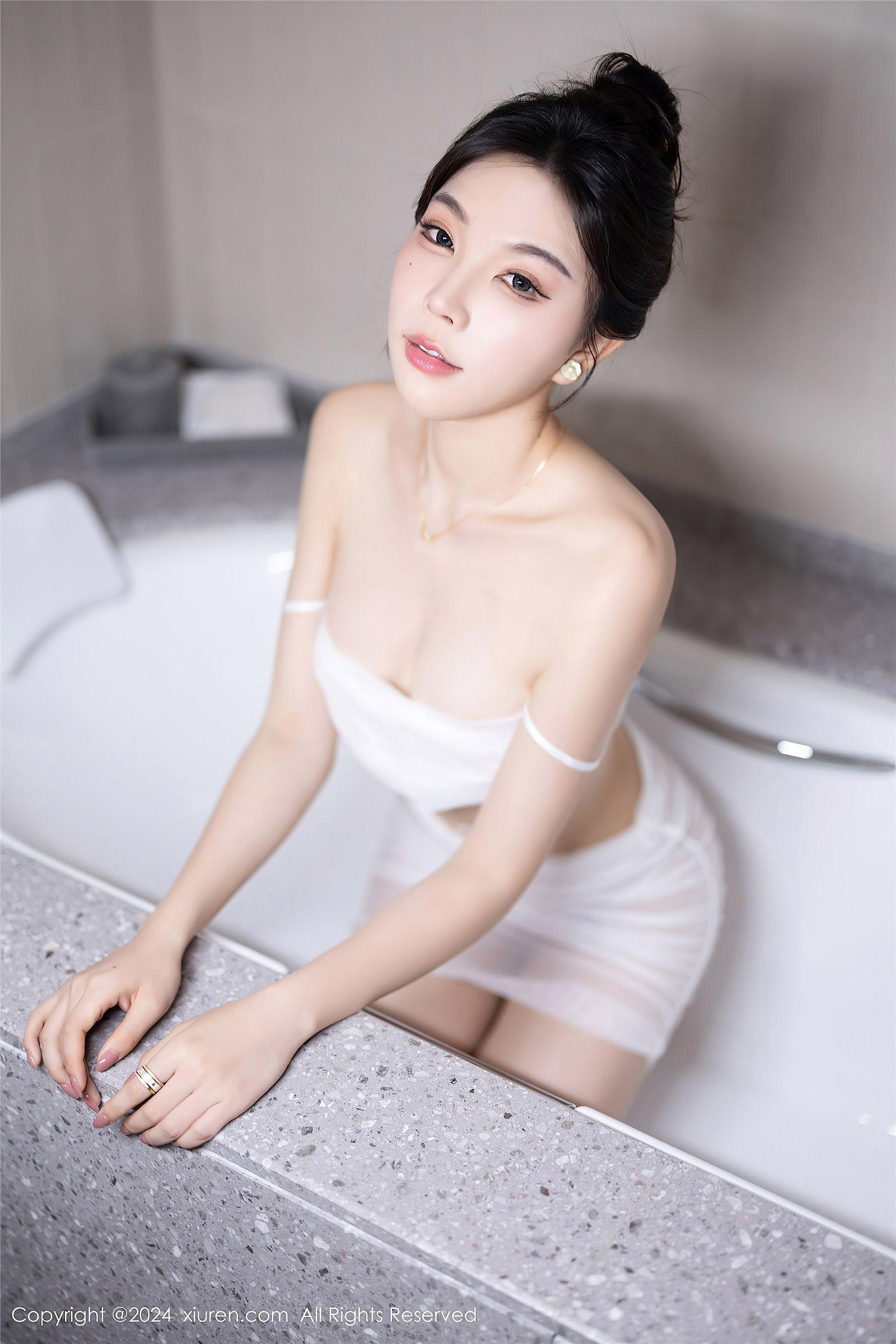 [XIUREN秀人网] 2024.05.06 NO.8491 徐莉芝Booty_p069