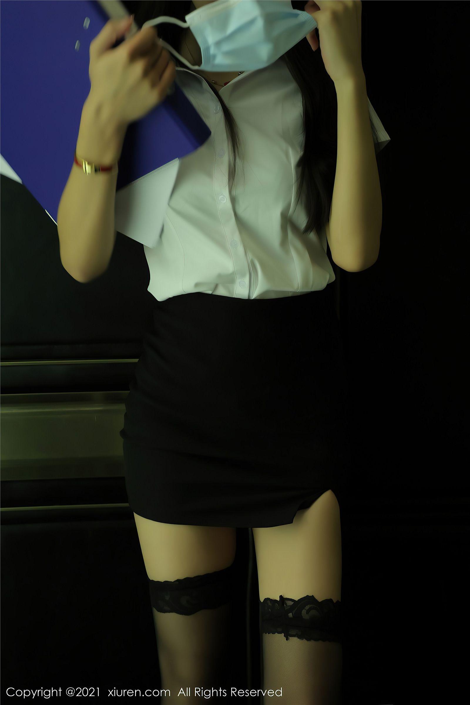 [XIUREN秀人网] 2021.09.27 NO.3999 蓝莓FY_p040