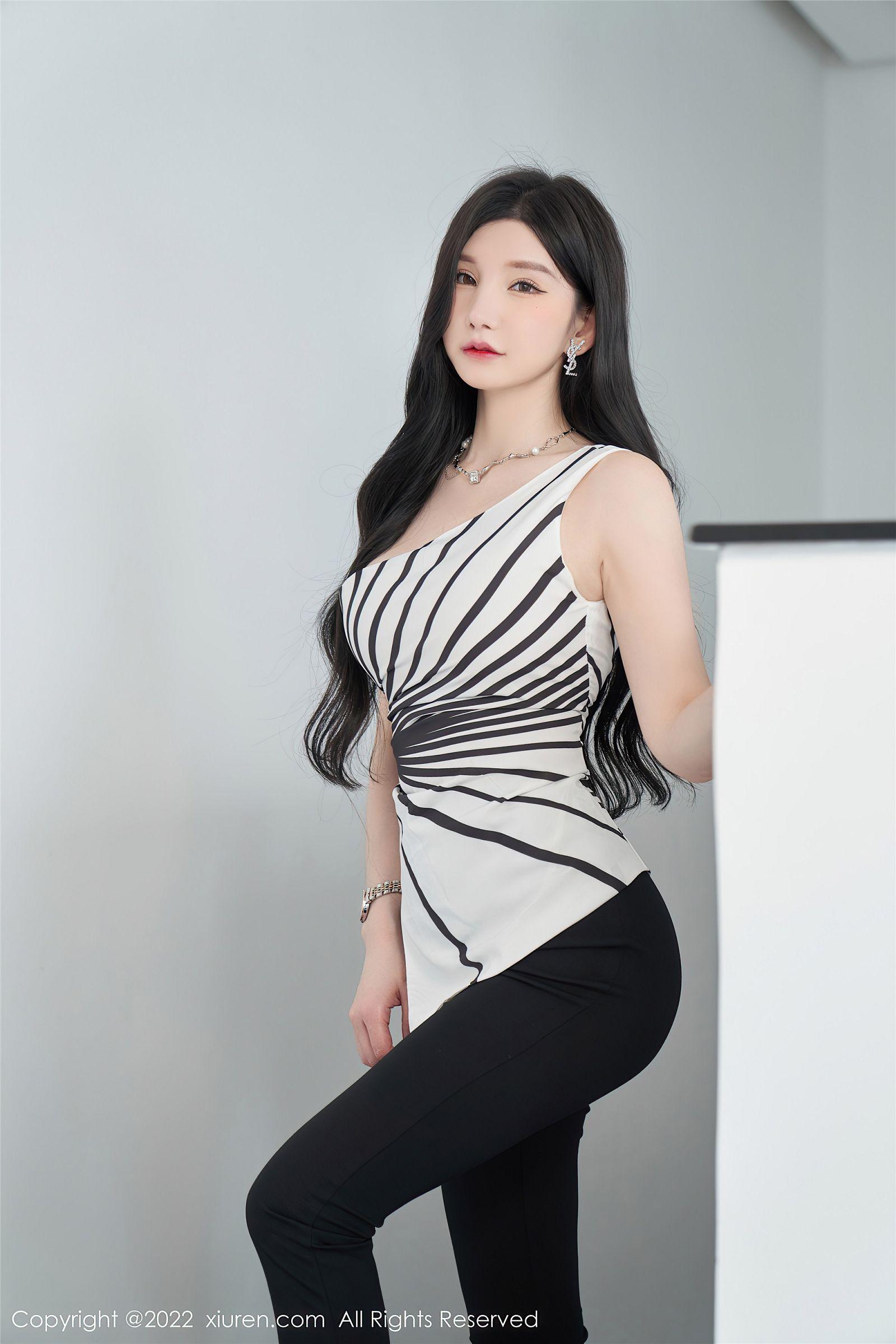 [XIUREN秀人网] 2022.07.29 NO.5361 周于希Sally_p002