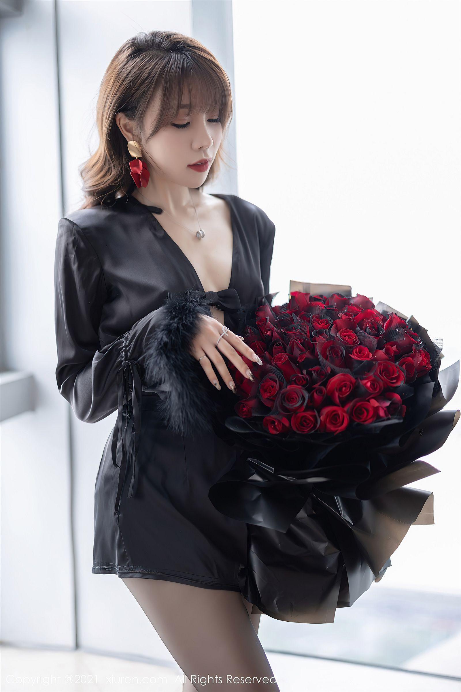 [XIUREN秀人网] 2021.11.11 NO.4205 芝芝Booty_p028