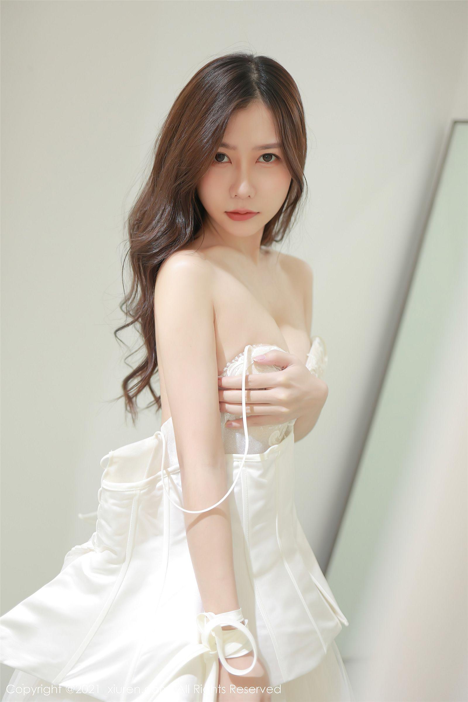 [XIUREN秀人网] 2021.11.05 NO.4170 尹甜甜_p057
