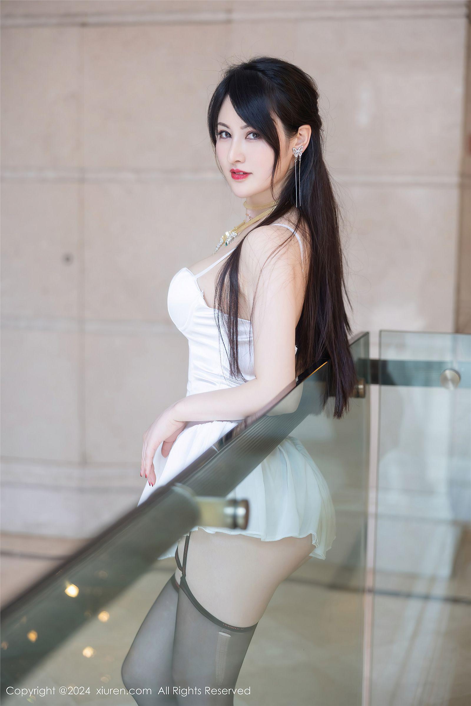 [XIUREN秀人网] 2024.04.23 NO.8436 诗诗kiki_p003