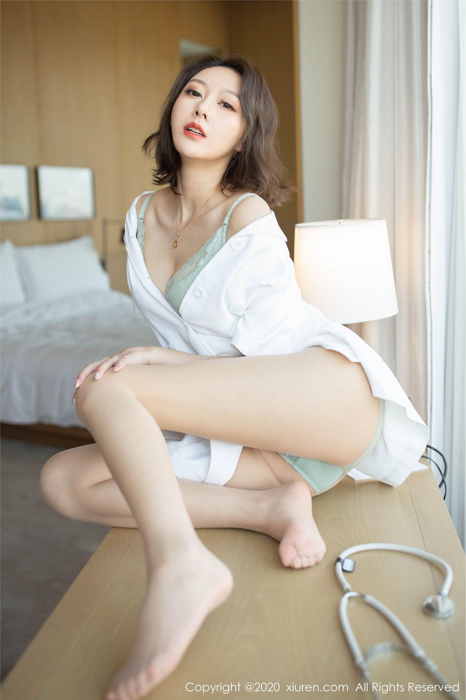 [XIUREN秀人网] 2020.04.28 NO.2199 艺轩_p033