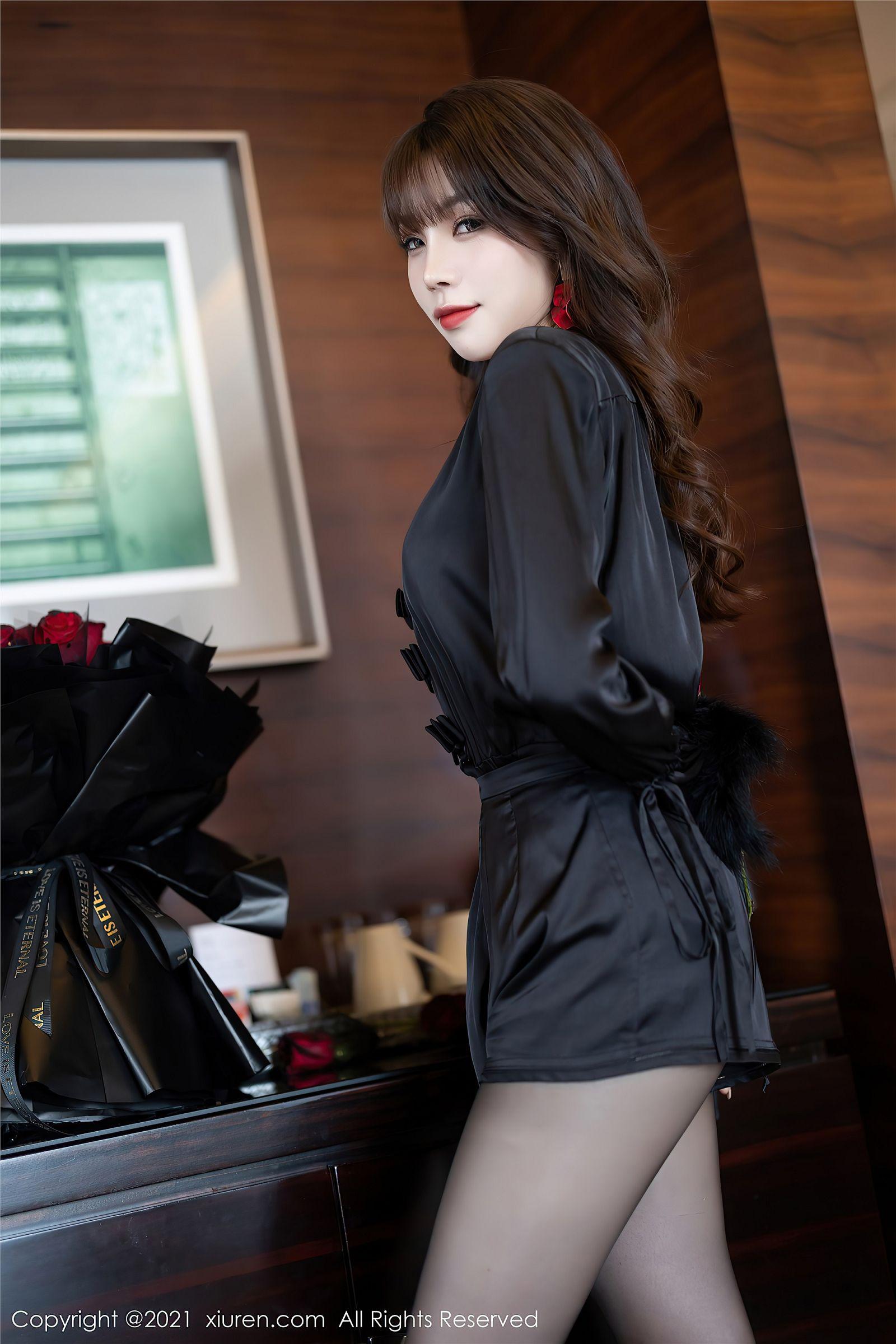 [XIUREN秀人网] 2021.11.11 NO.4205 芝芝Booty_p013