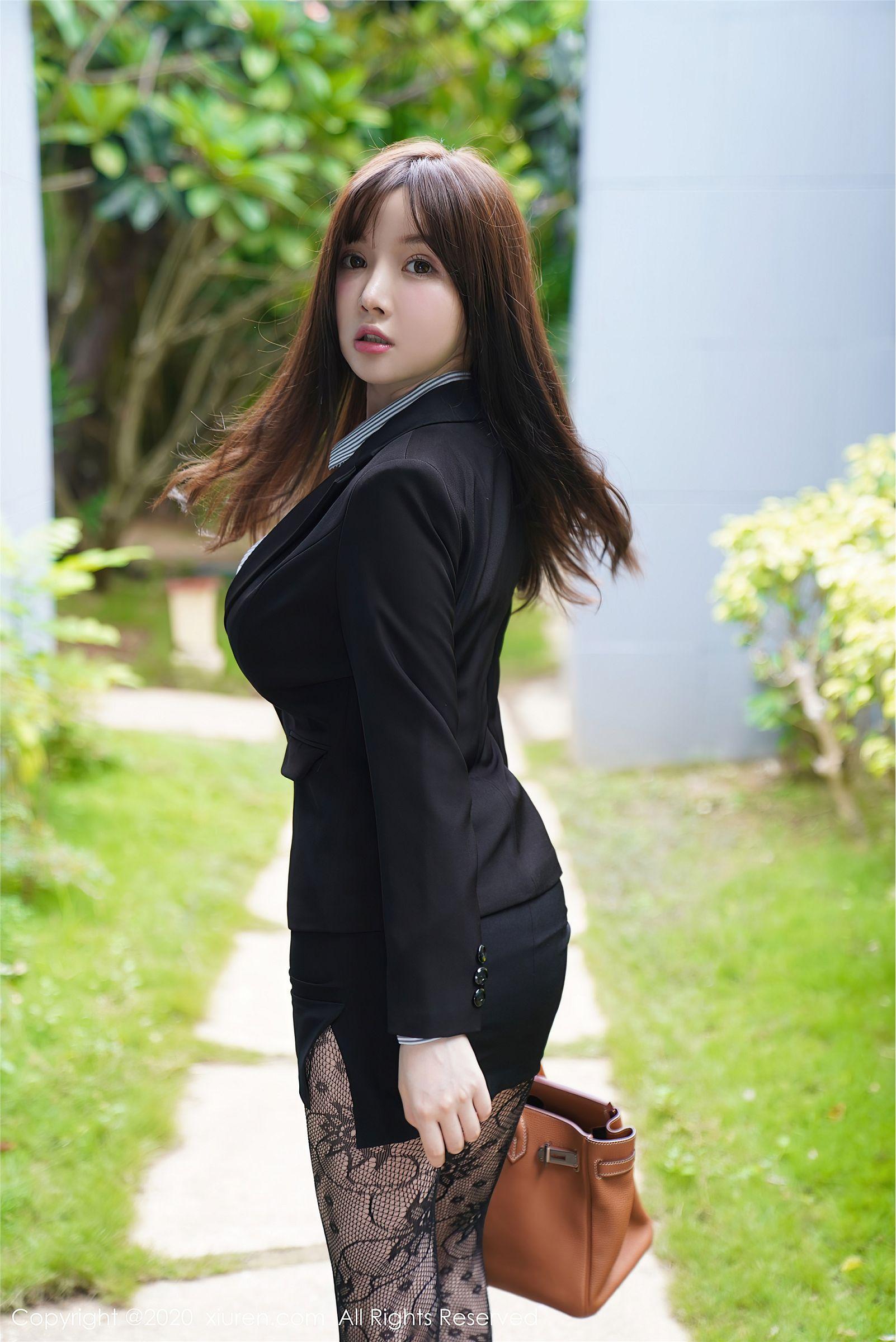 [XIUREN秀人网] 2020.11.02 NO.2725 糯美子MINIbabe_p077