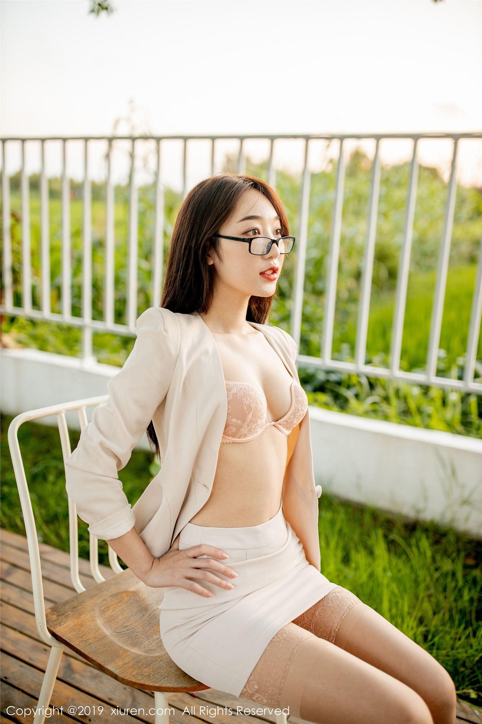 [XIUREN秀人网] 2019.09.27 NO.1700 小九月_p026