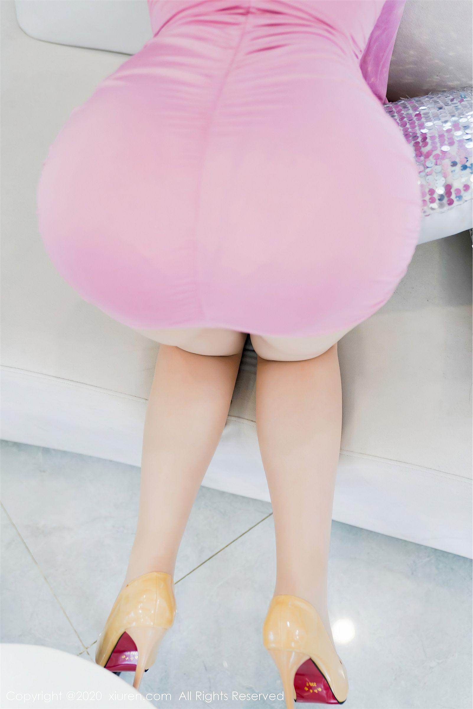 [XIUREN秀人网] 2020.09.04 NO.2526 软软Roro_p010