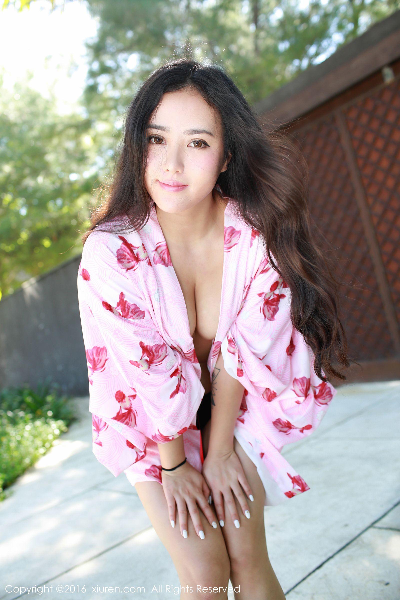 [秀人XIUREN] 2016.07.01 NO.554 Manuela玛鲁娜_p042