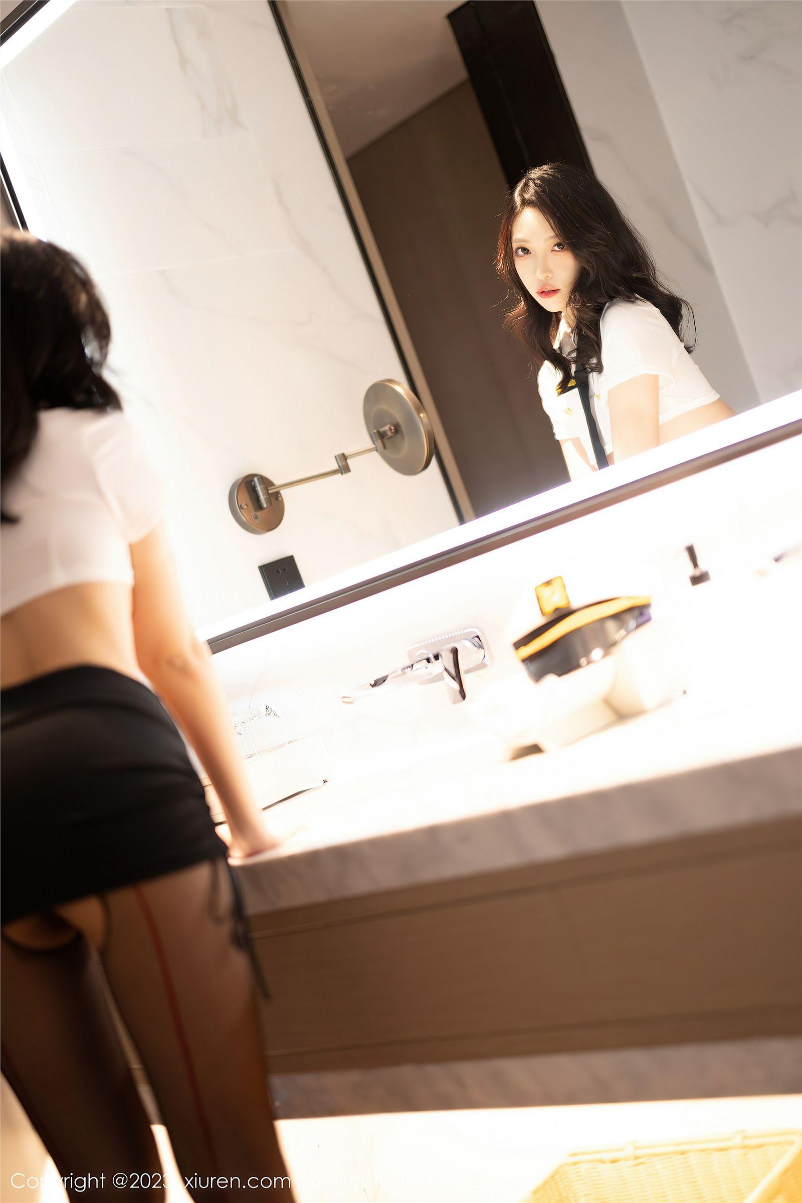 [XIUREN秀人网] 2023.07.12 NO.7068 郑颖姗Bev 黑丝_p002