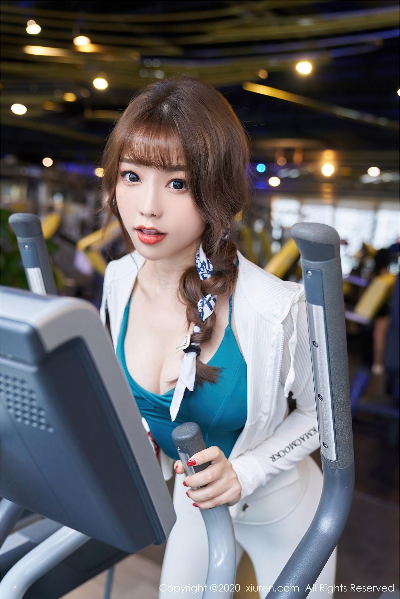 [XIUREN秀人网] 2020.09.22 NO.2589 芝芝Booty_p048