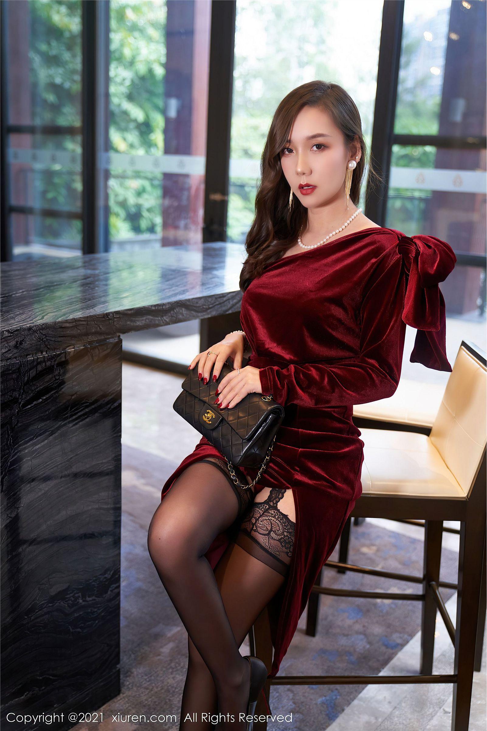 [XIUREN秀人网] 2021.08.17 NO.3807 艾静香_p015