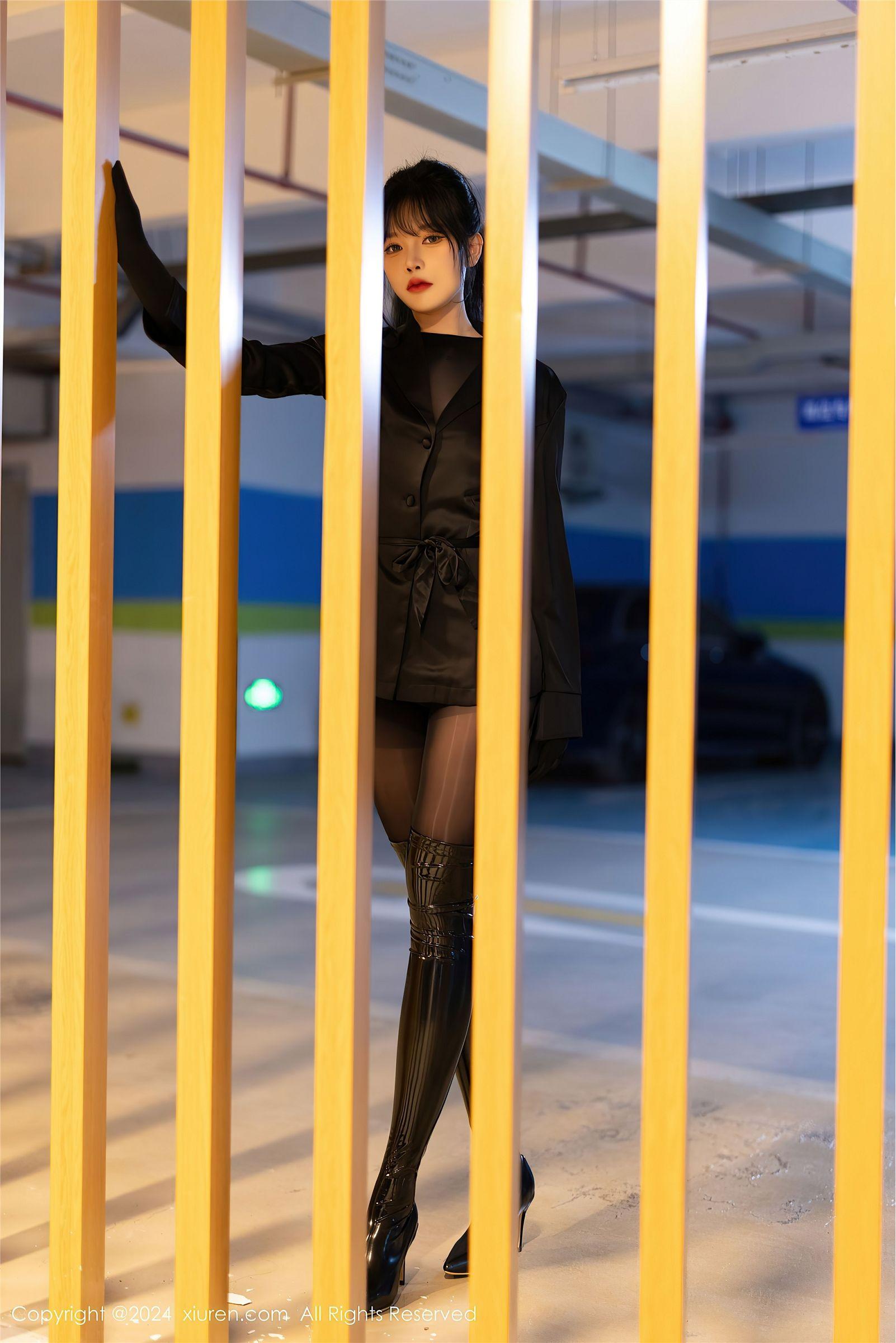 [XIUREN秀人网] 2024.10.12 NO.9275 娜比_p056