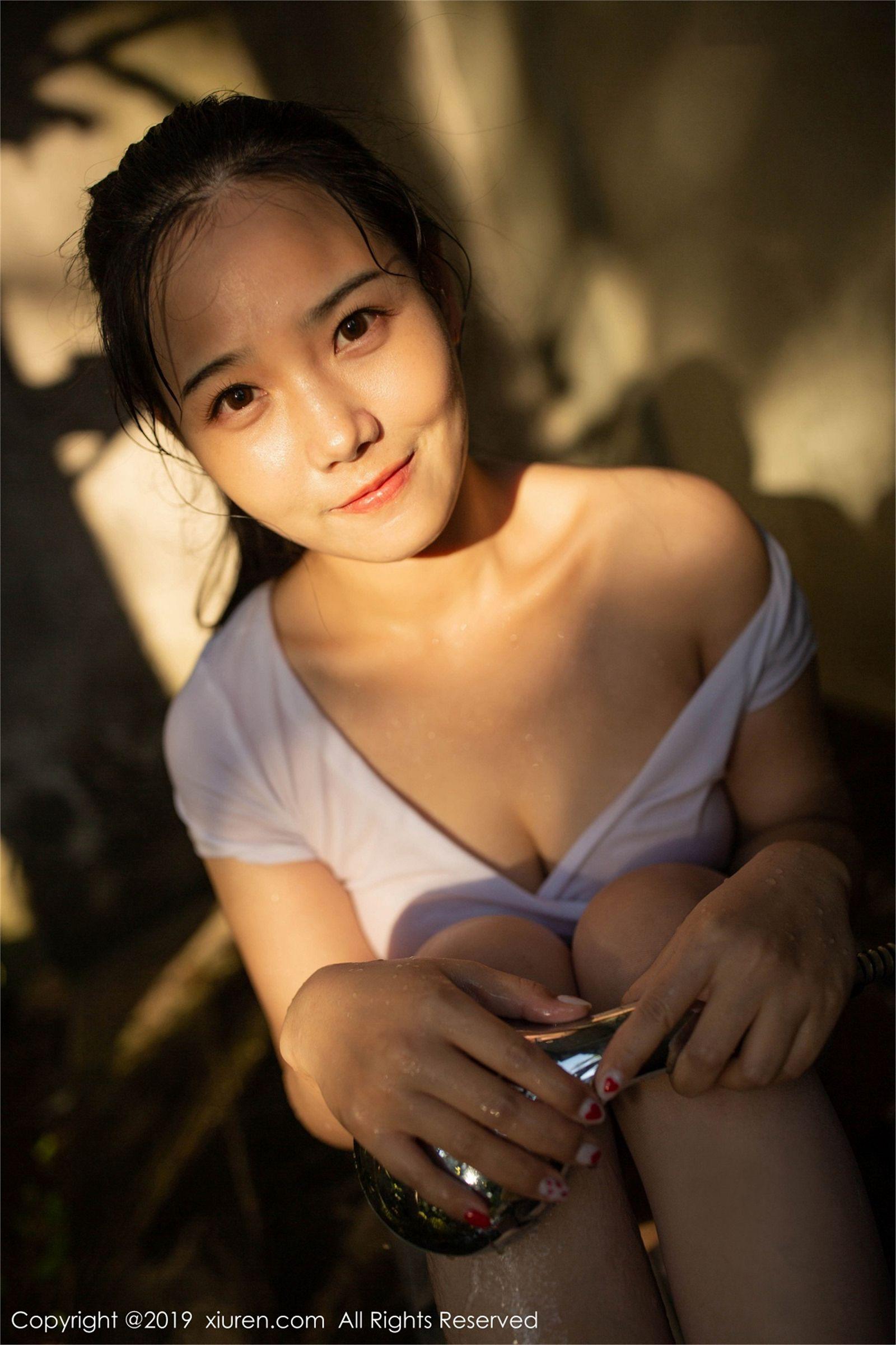 [XIUREN秀人网] 2019.07.31 NO.1586 徐微微mia_p086