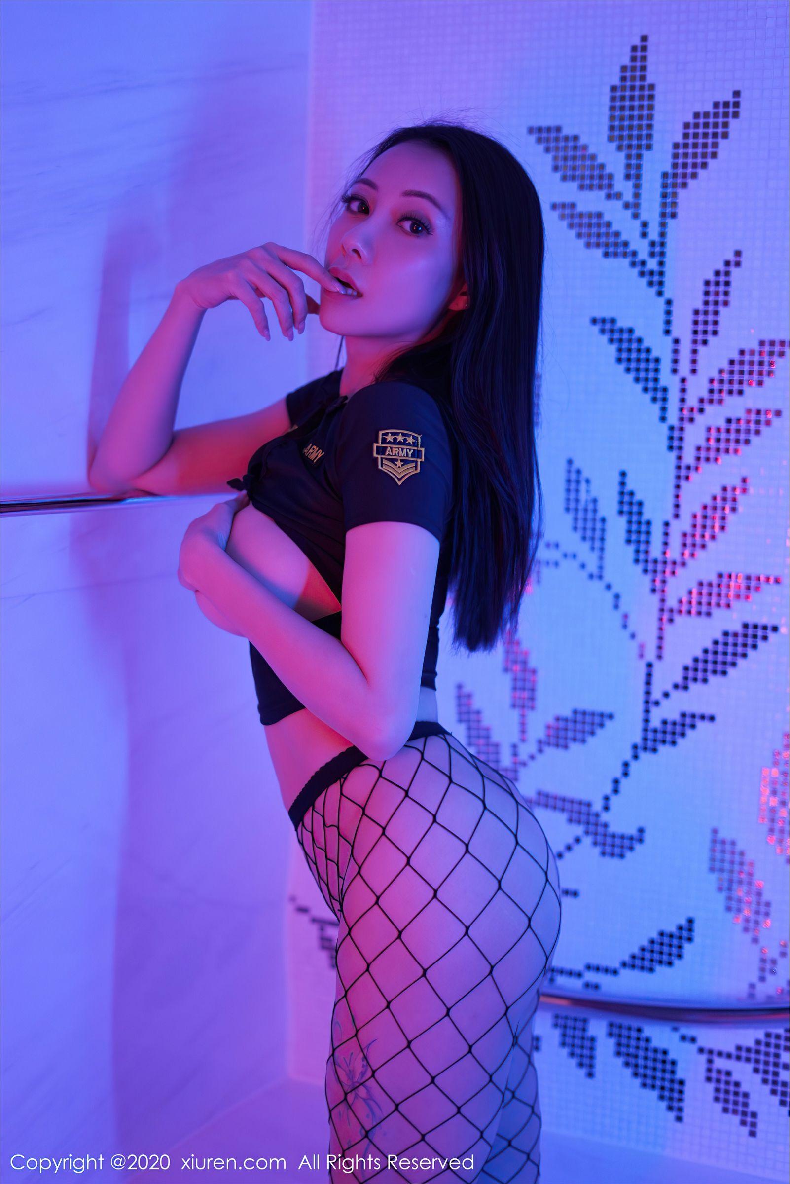 [XIUREN秀人网] 2020.10.21 NO.2681 果儿Victoria_p014