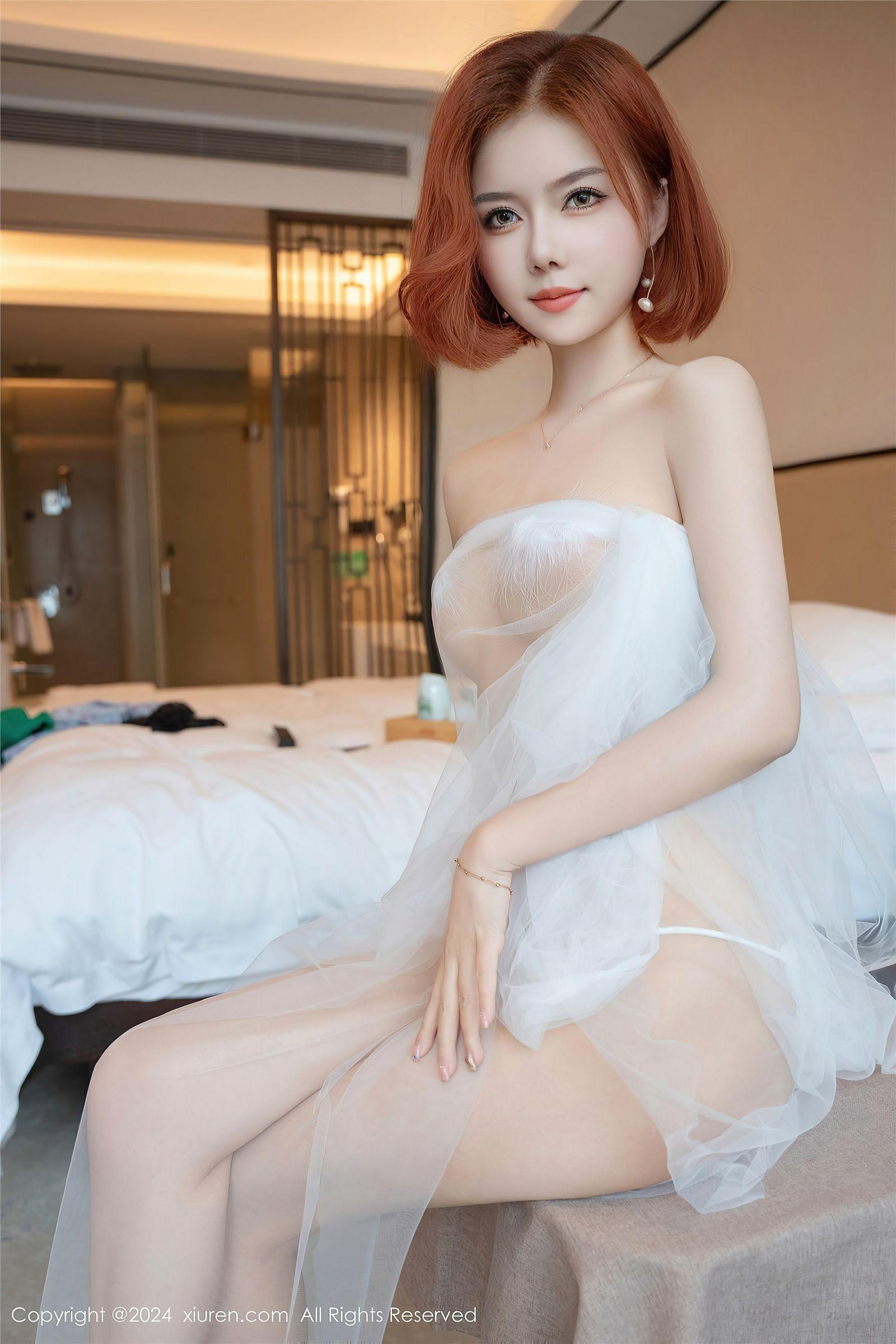 [XIUREN秀人网] 2024.10.21 NO.9318 白芷yy_p011