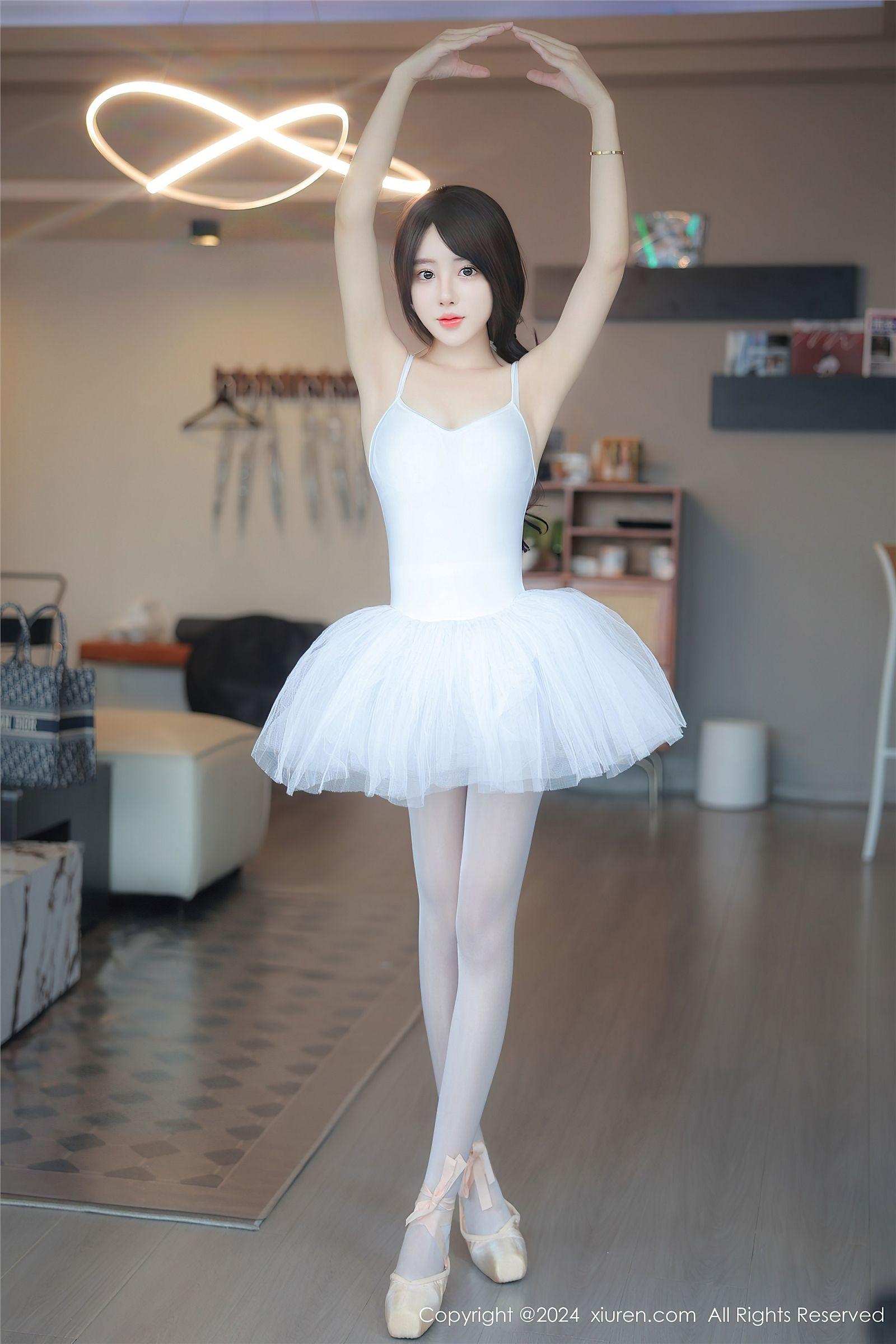 [XIUREN秀人网] 2024.05.17 NO.8564 桃妖夭_p001