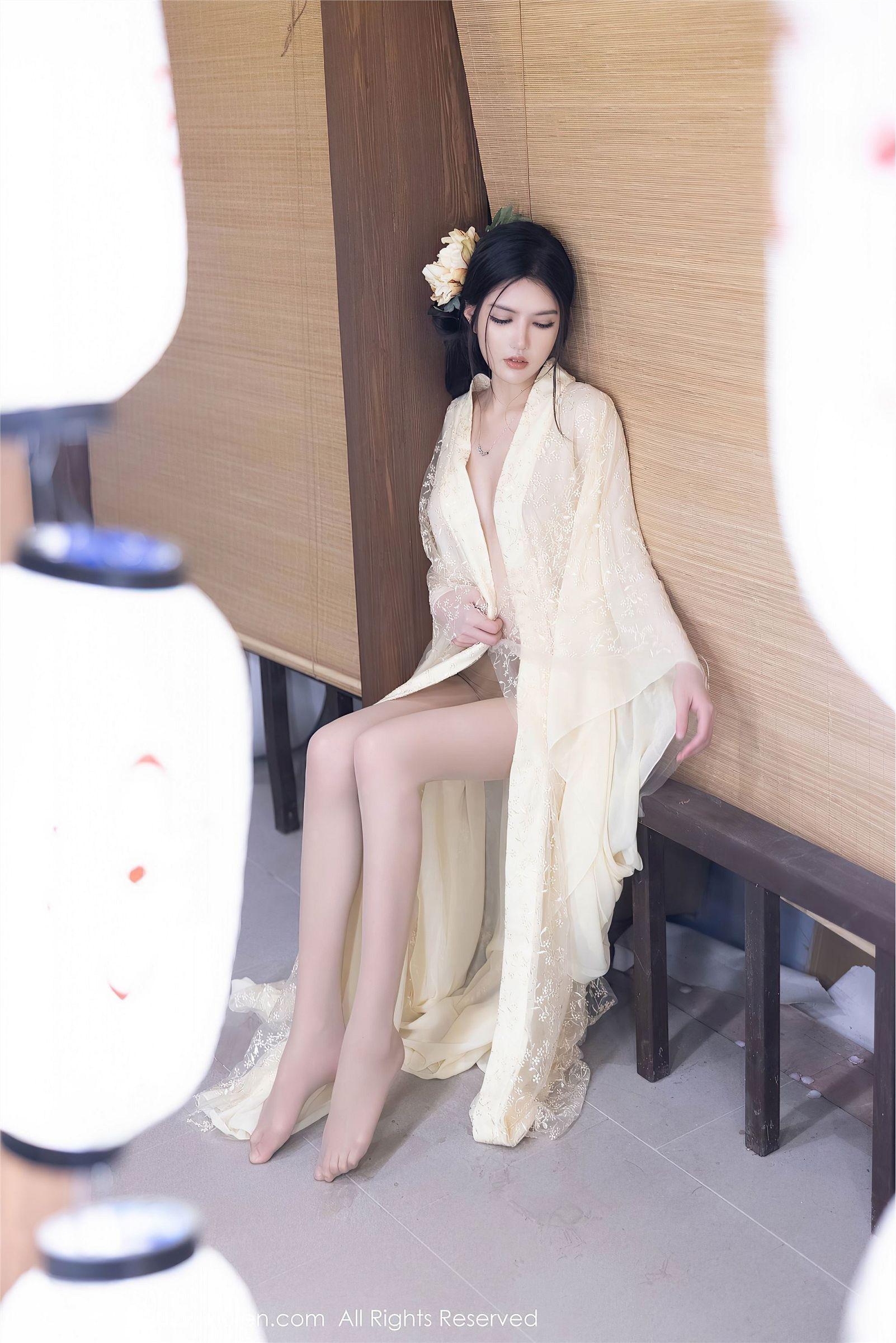 [XIUREN秀人网] 2022.08.04 NO.5387 媛媛酱belle_p028