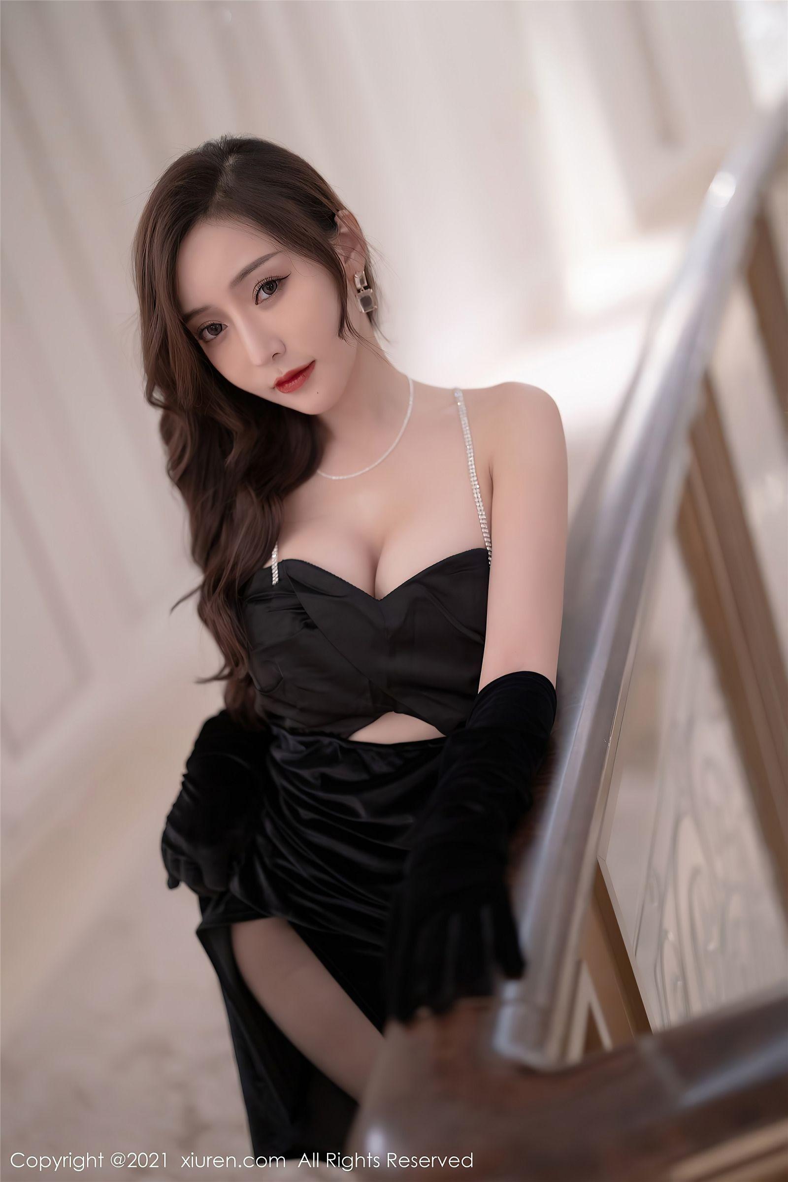[XIUREN秀人网] 2021.10.22 NO.4101 王馨瑶yanni_p011