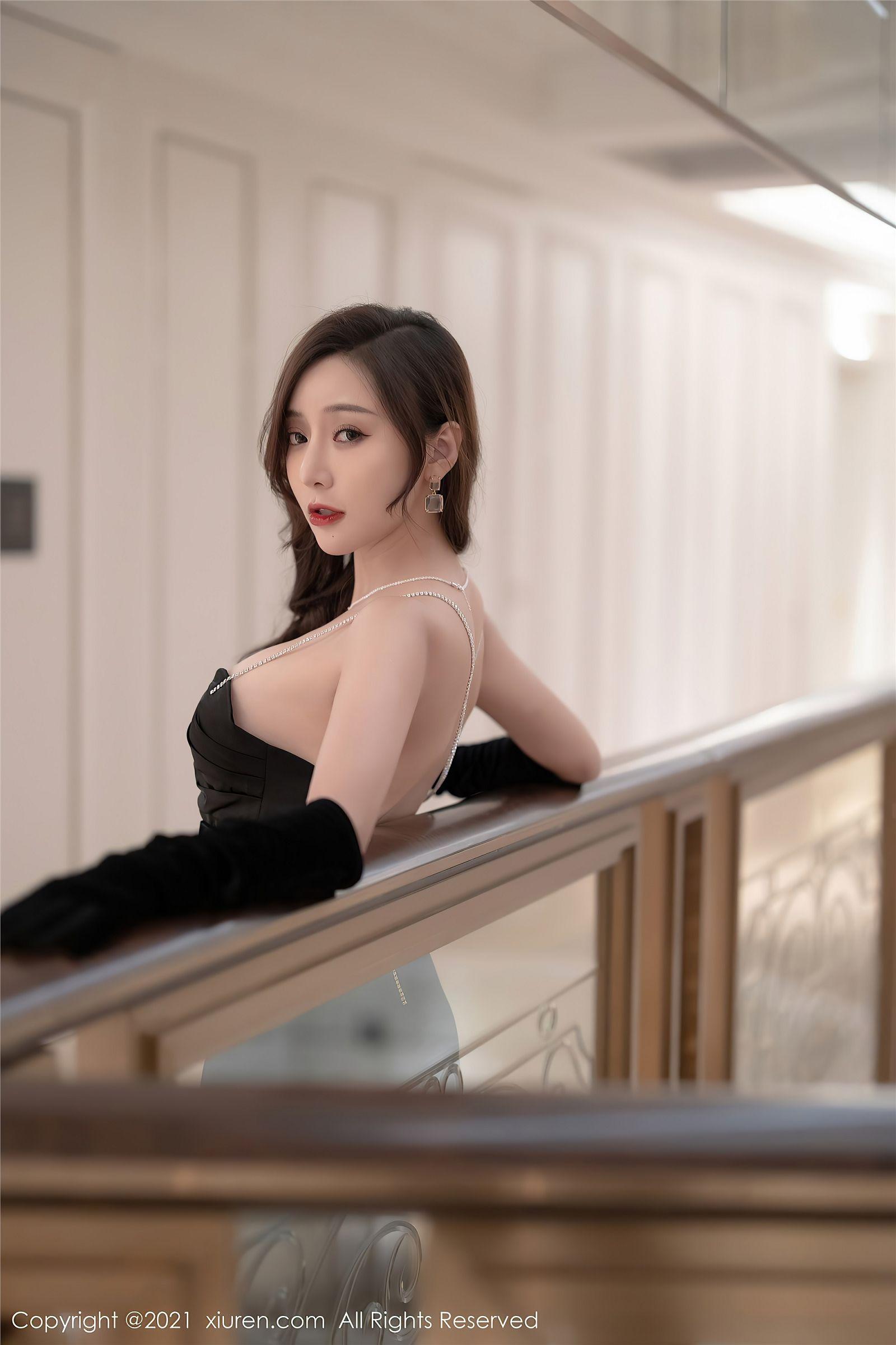 [XIUREN秀人网] 2021.10.22 NO.4101 王馨瑶yanni_p002