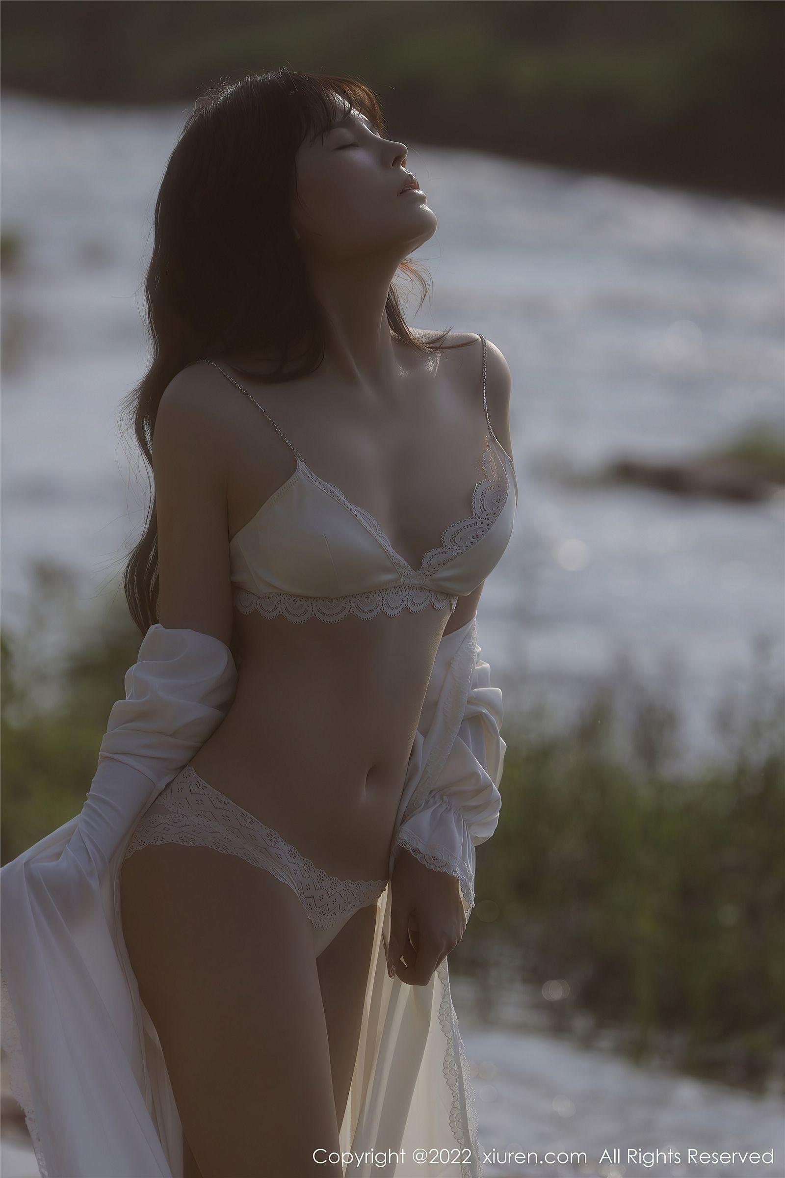 [XIUREN秀人网] 2022.06.02 NO.5098 许嘉欣_p014
