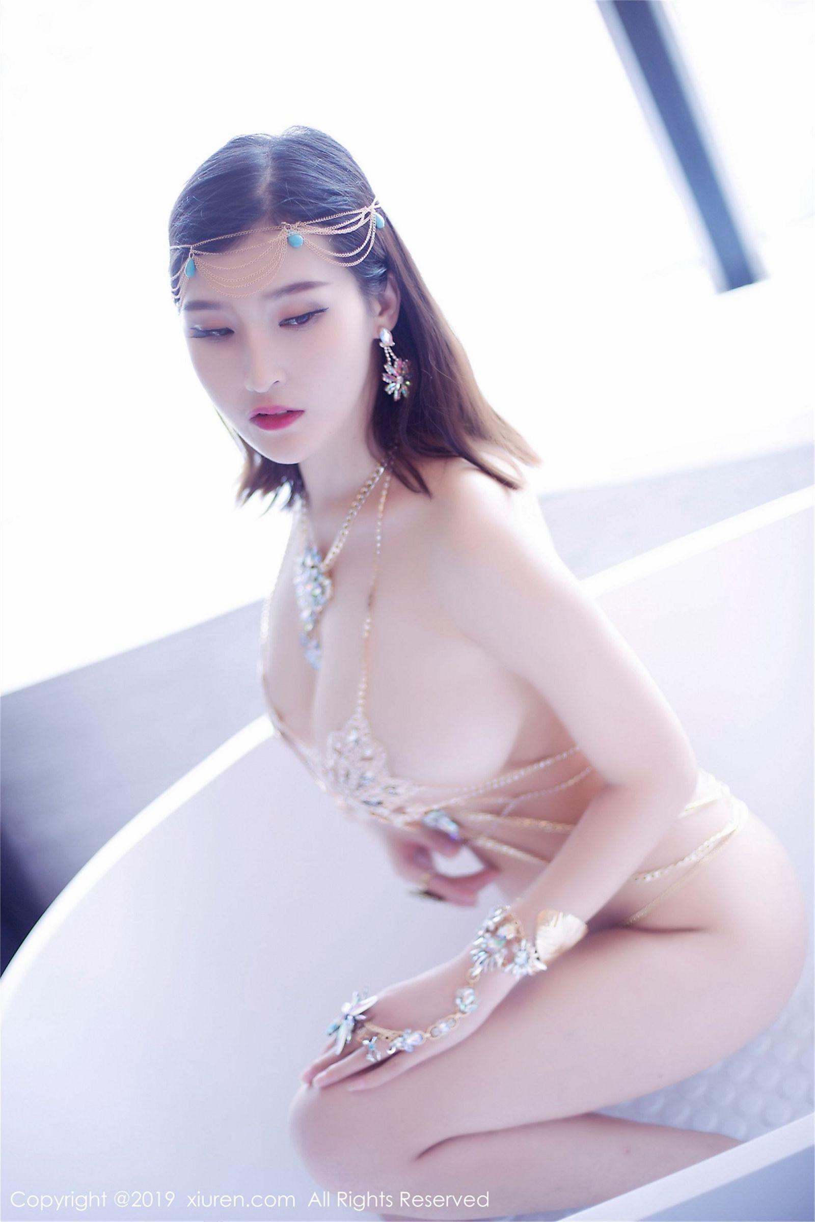 [XIUREN秀人网] 2019.04.22 NO.1409 双笙Alina_p023