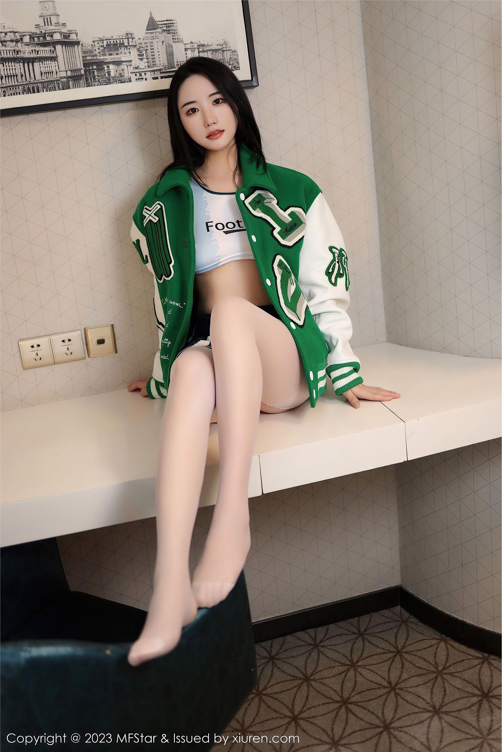 [MFStar模范学院] 2023.04.03 NO.602 汐汐爱吃草莓_p001