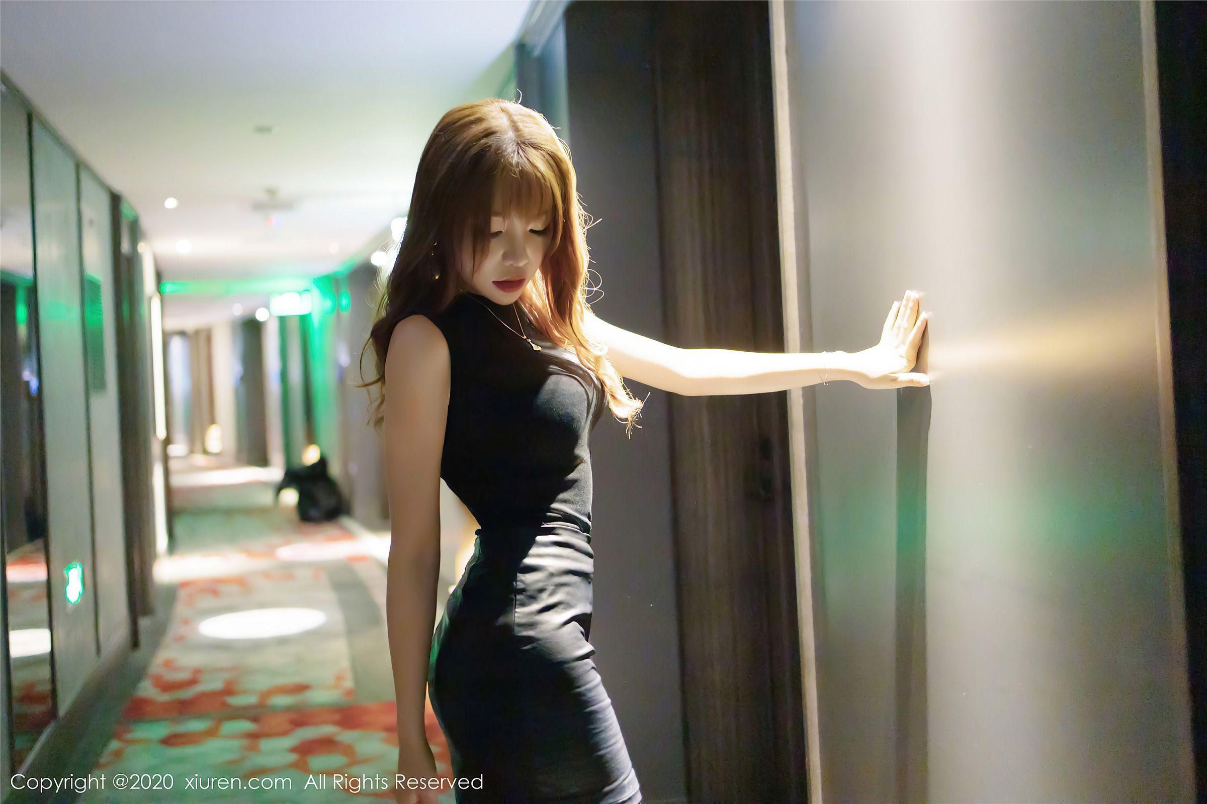 [XIUREN秀人网] 2020.08.14 NO.2445 芝芝Booty_p001