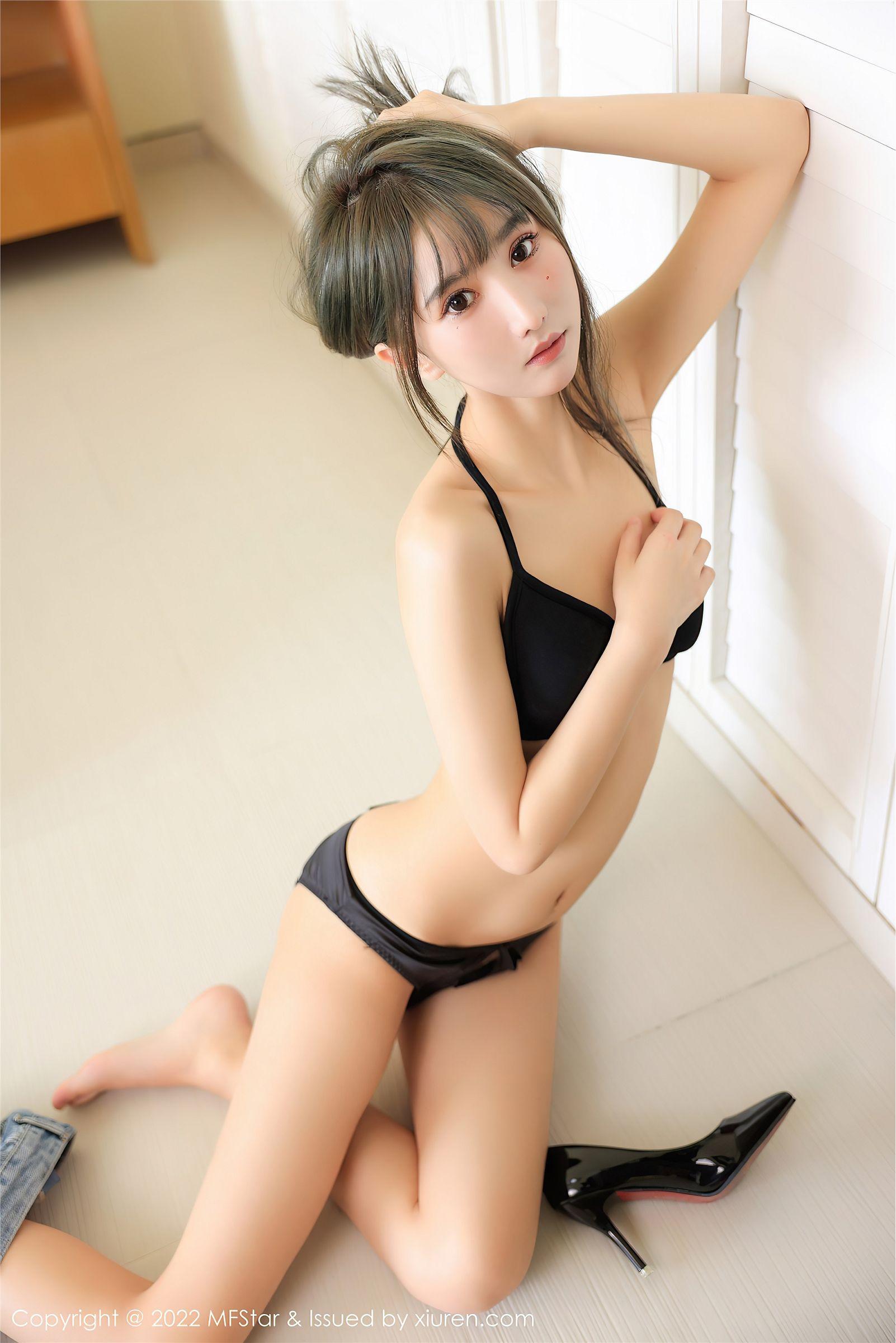 [MFStar模范学院] 2022.02.28 NO.553 小果冻儿_p009