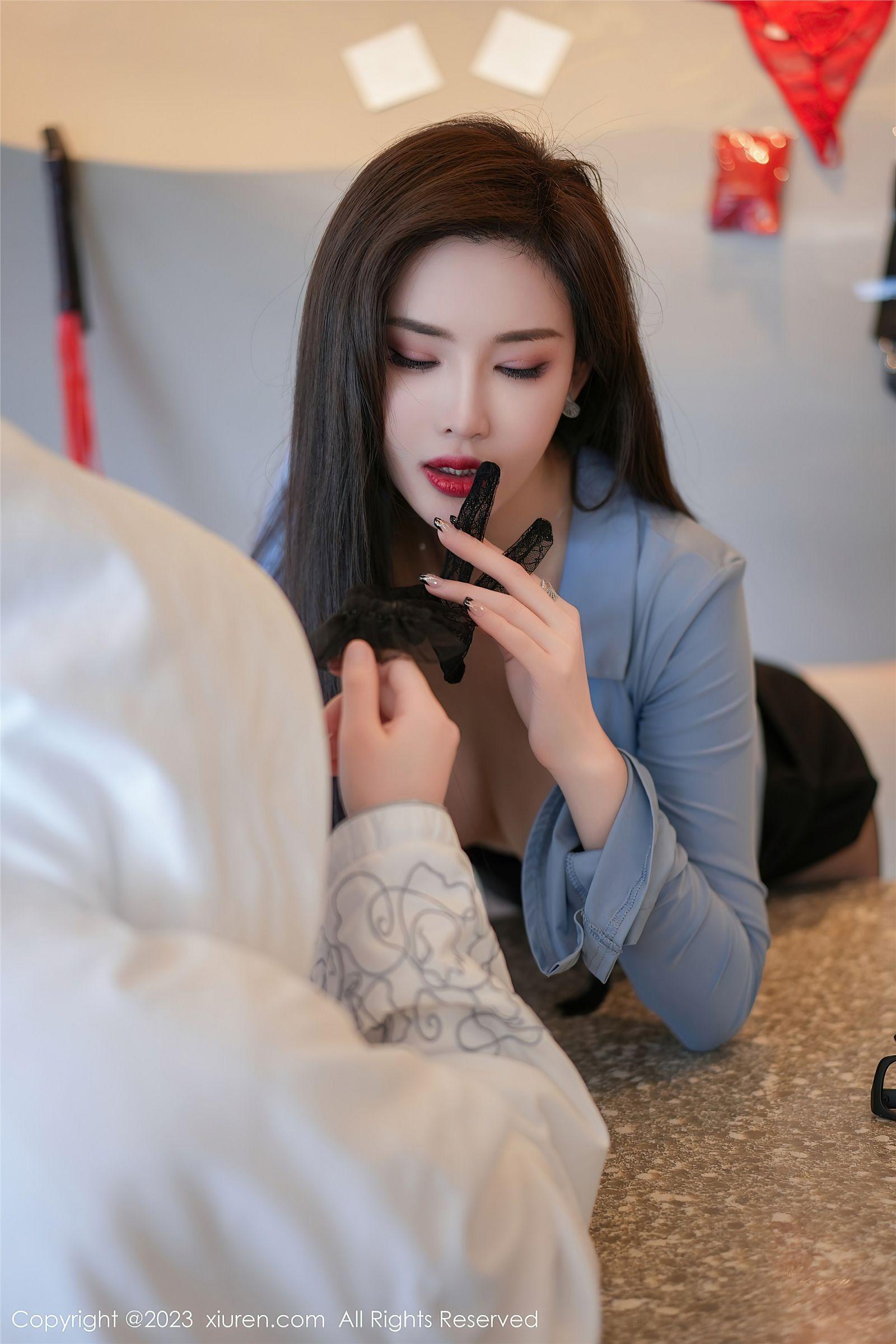 [XIUREN秀人网] 2023.07.18 NO.7095 Carol周妍希 黑丝_p015