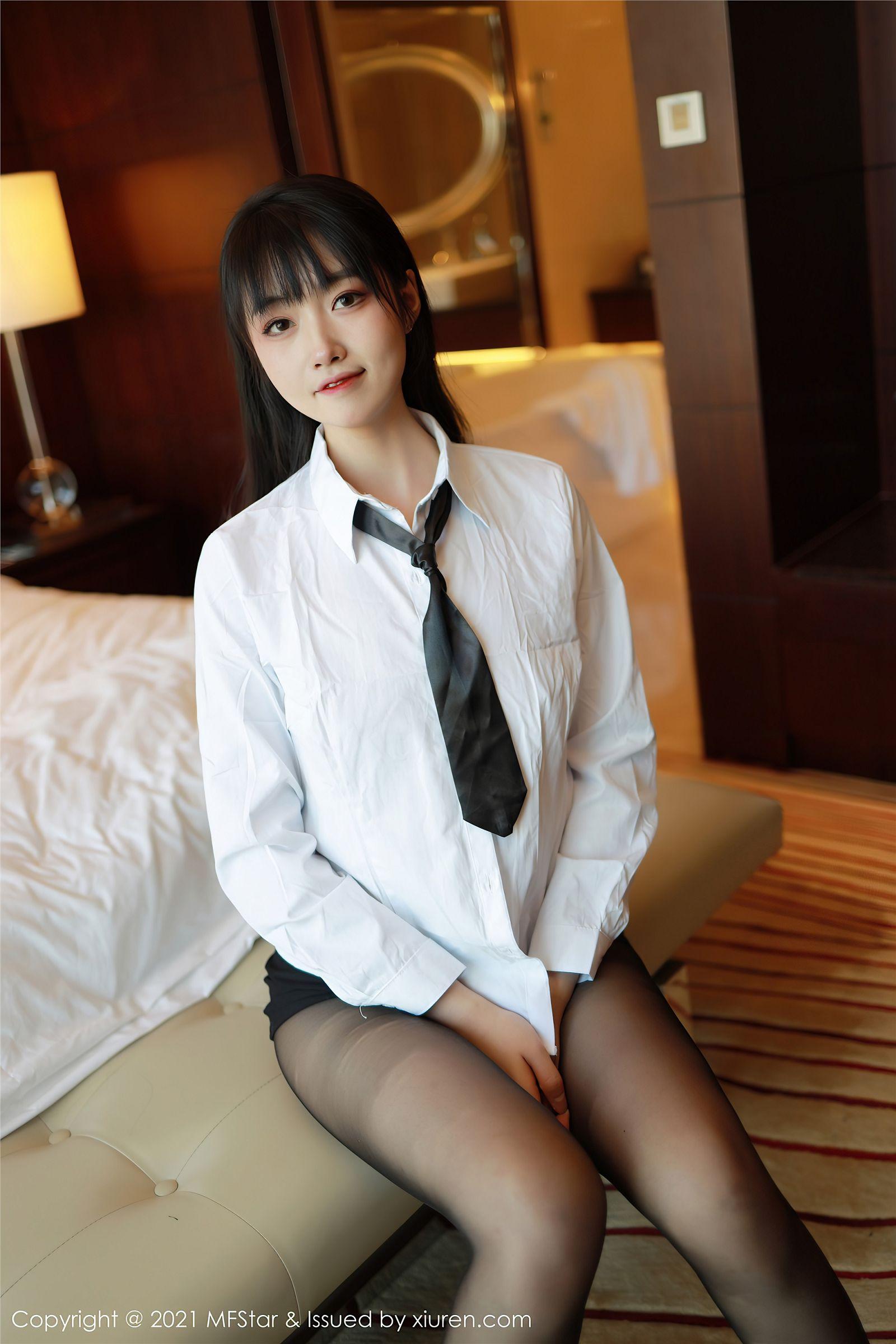 [MFStar模范学院] 2021.01.28 NO.449 锅包又you_p011