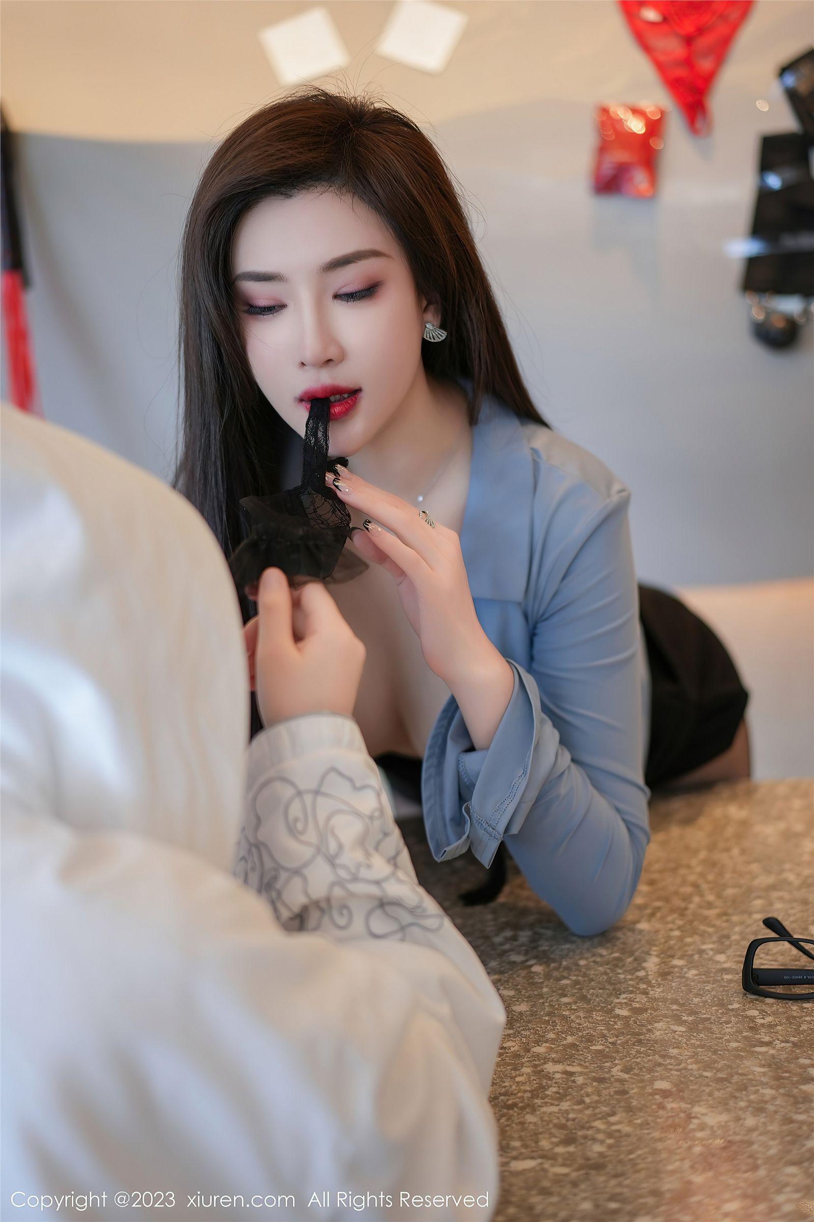 [XIUREN秀人网] 2023.07.18 NO.7095 Carol周妍希 黑丝_p014
