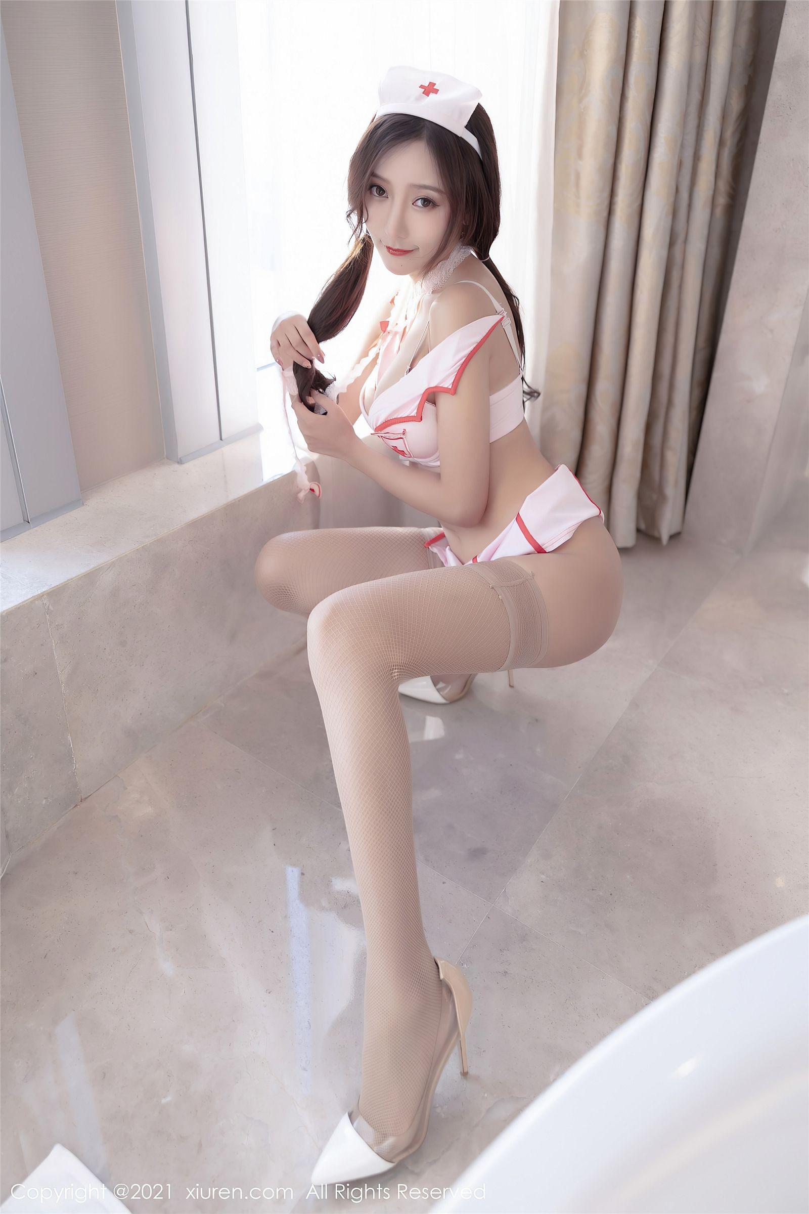 [XIUREN秀人网] 2021.09.01 NO.3883 王馨瑶yanni_p002