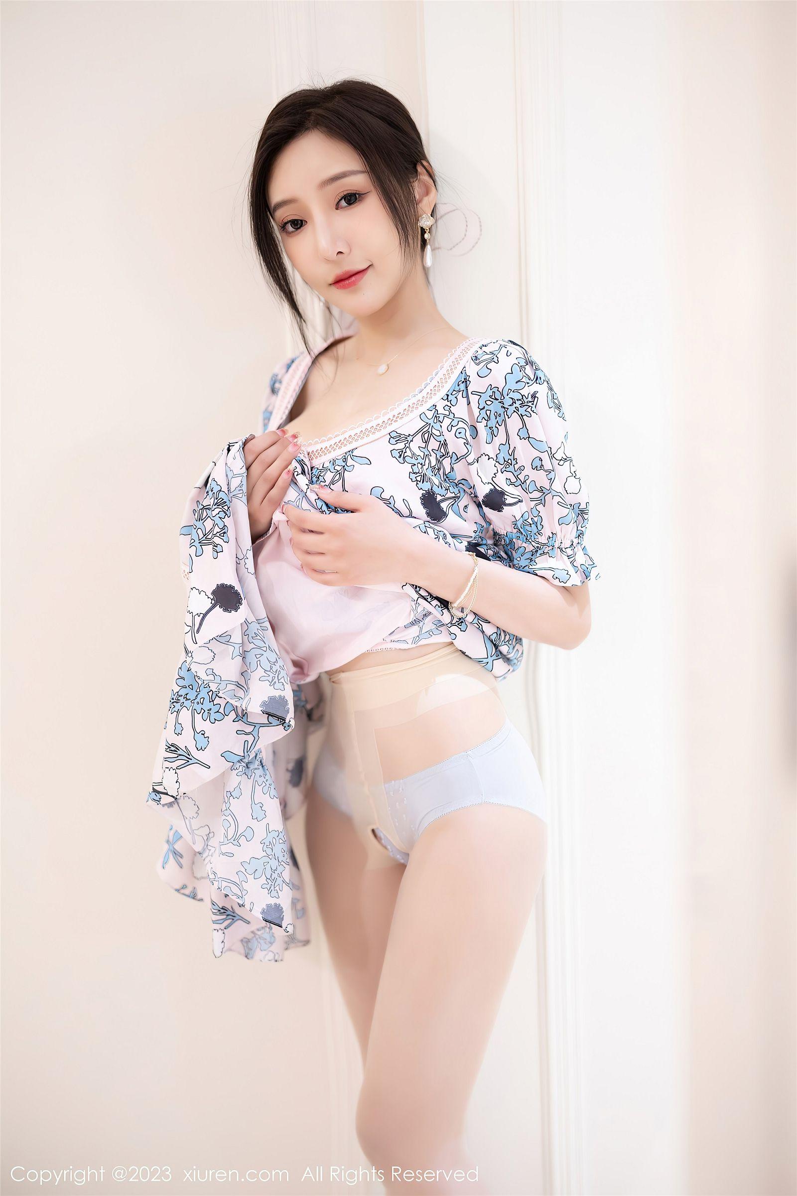 [XIUREN秀人网] 2023.03.24 NO.6474 王馨瑶yanni 海南岛旅拍_p010