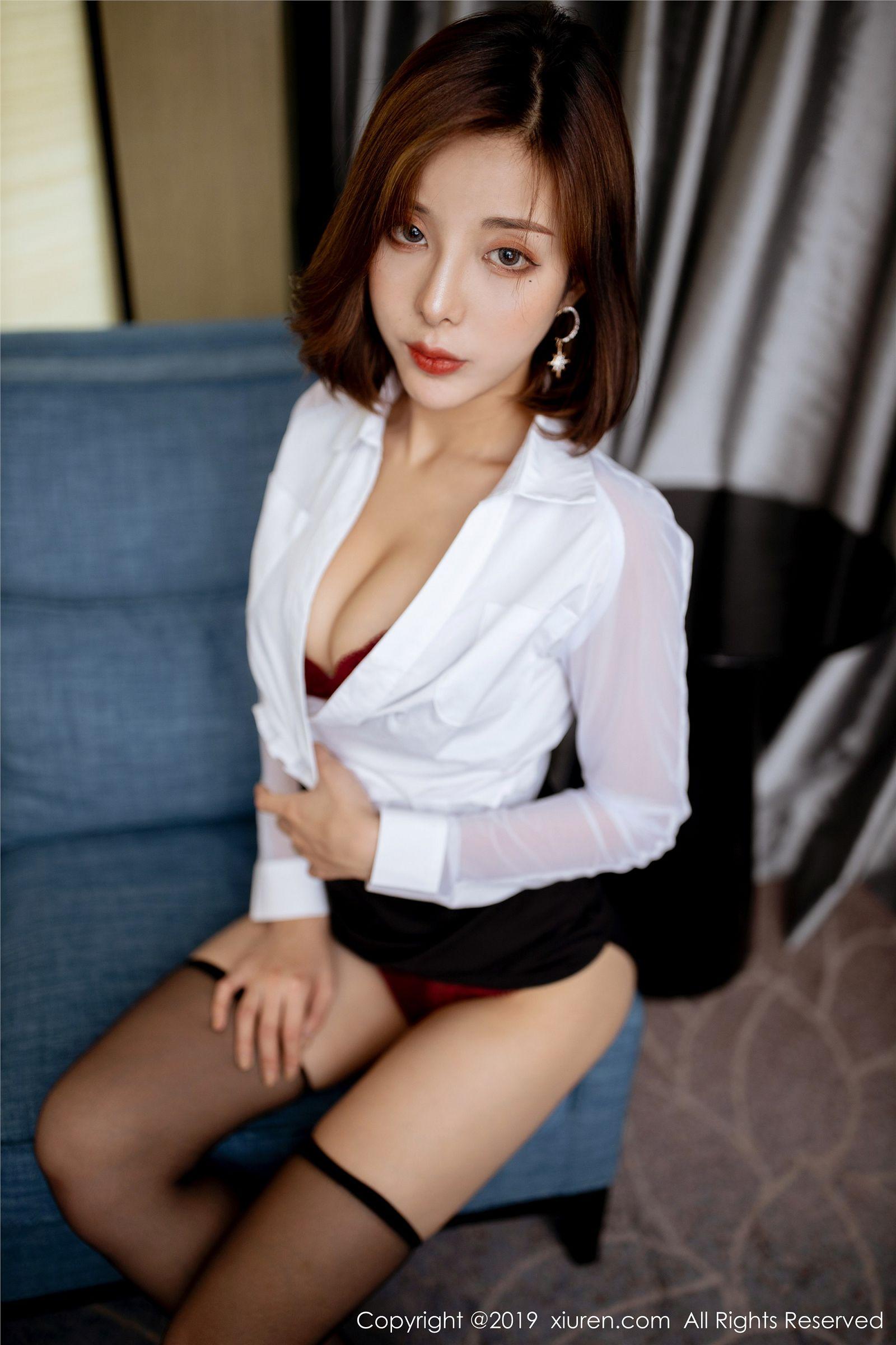 [XIUREN秀人网] 2019.12.11 NO.1841 白衬衫黑丝_袜娇柔苗条姿态妖娆生辉 陈小喵_p005
