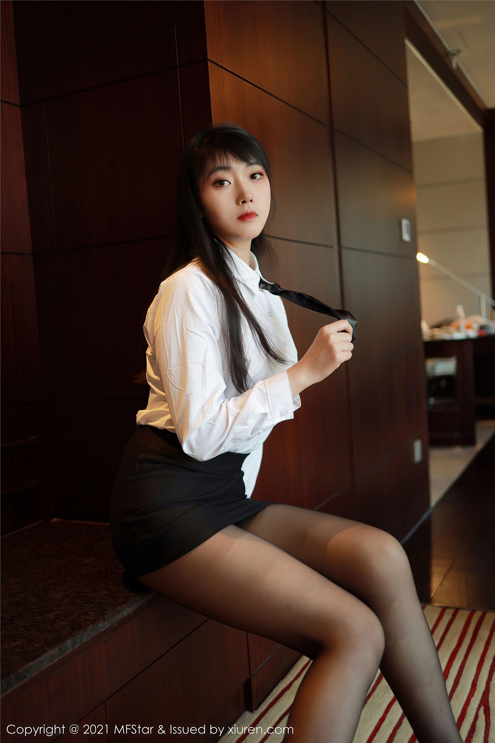 [MFStar模范学院] 2021.01.28 NO.449 锅包又you_p040